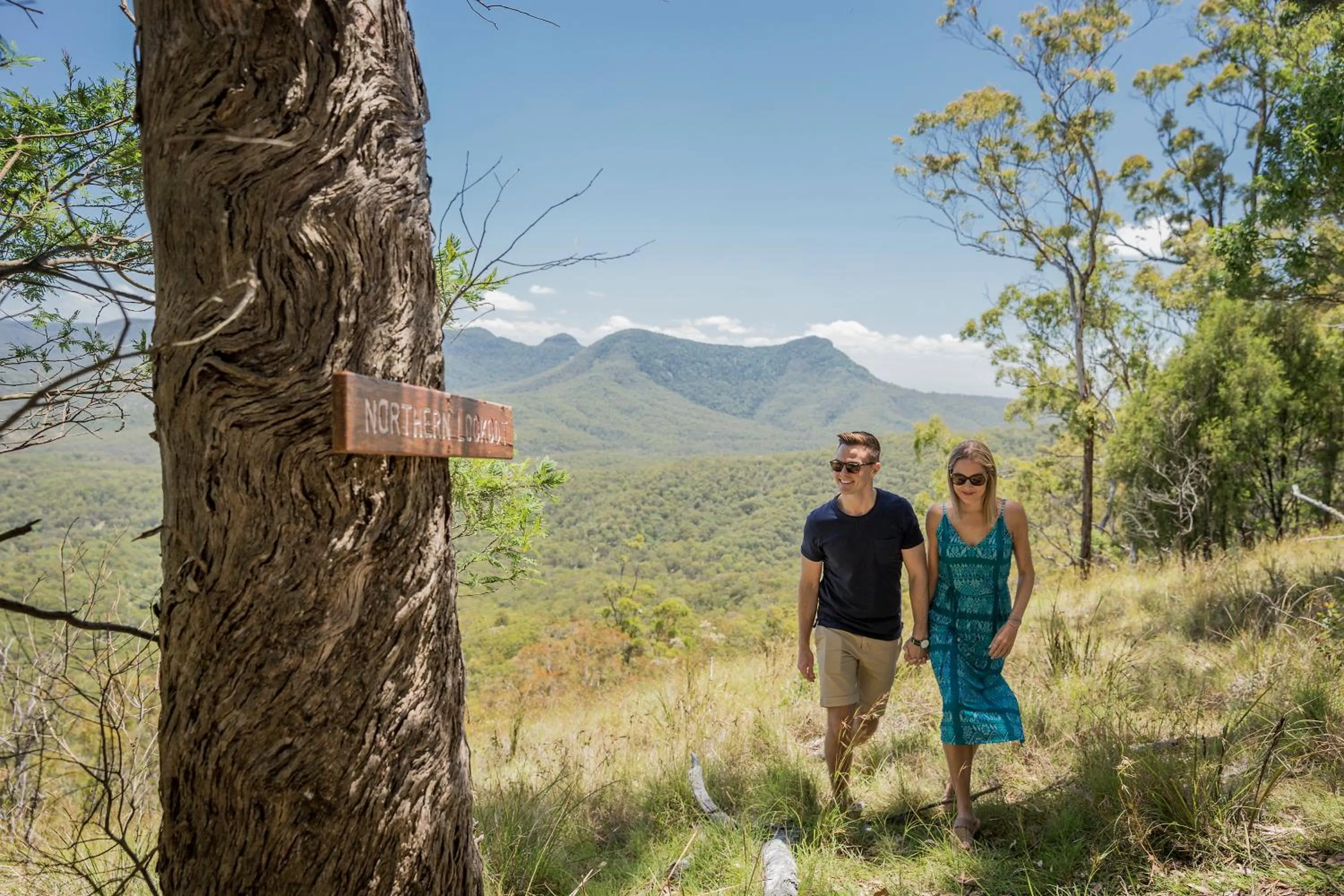 Hiking in Spicers Peak Lodge