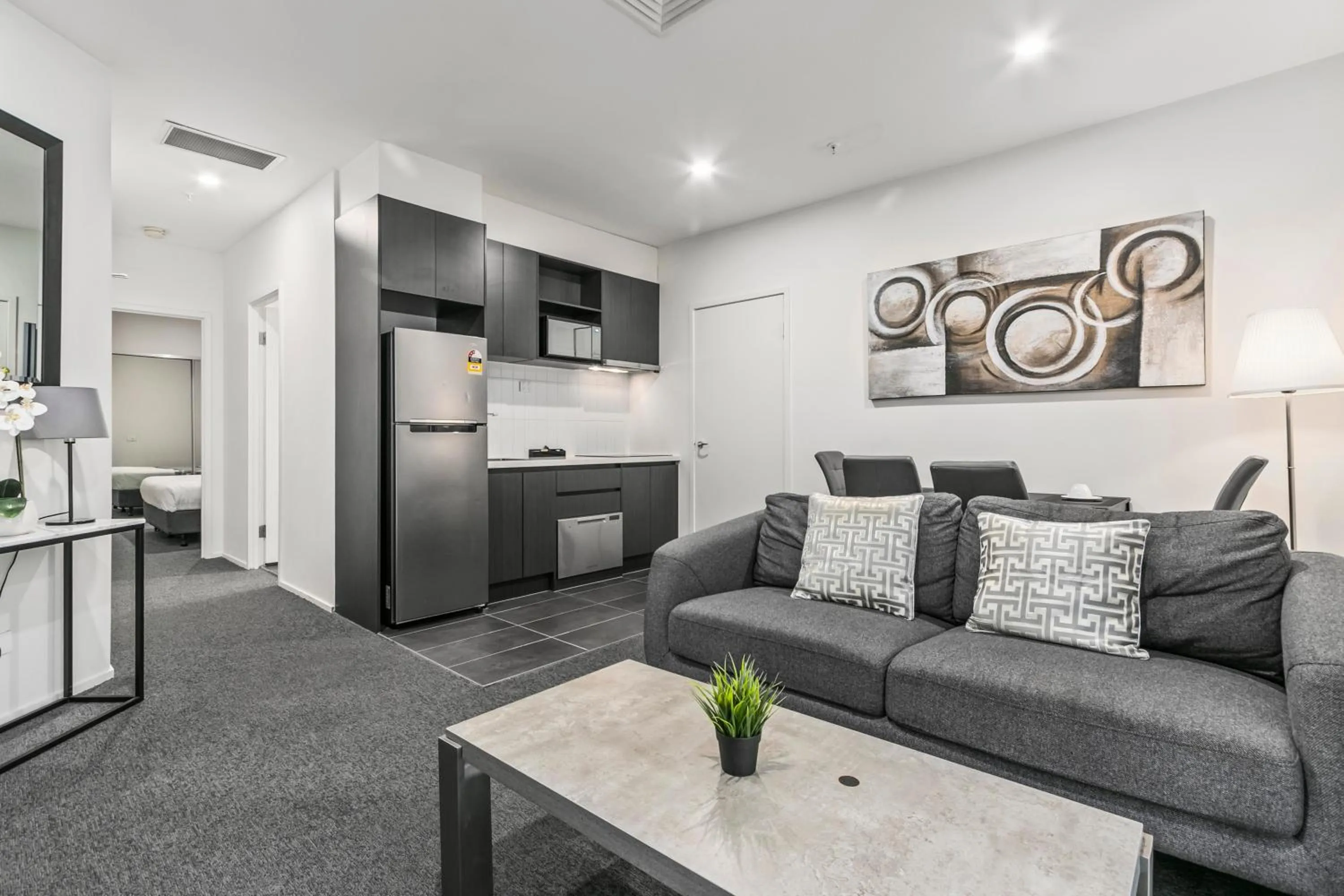 TV and multimedia in Comfort Apartments Melbourne Central