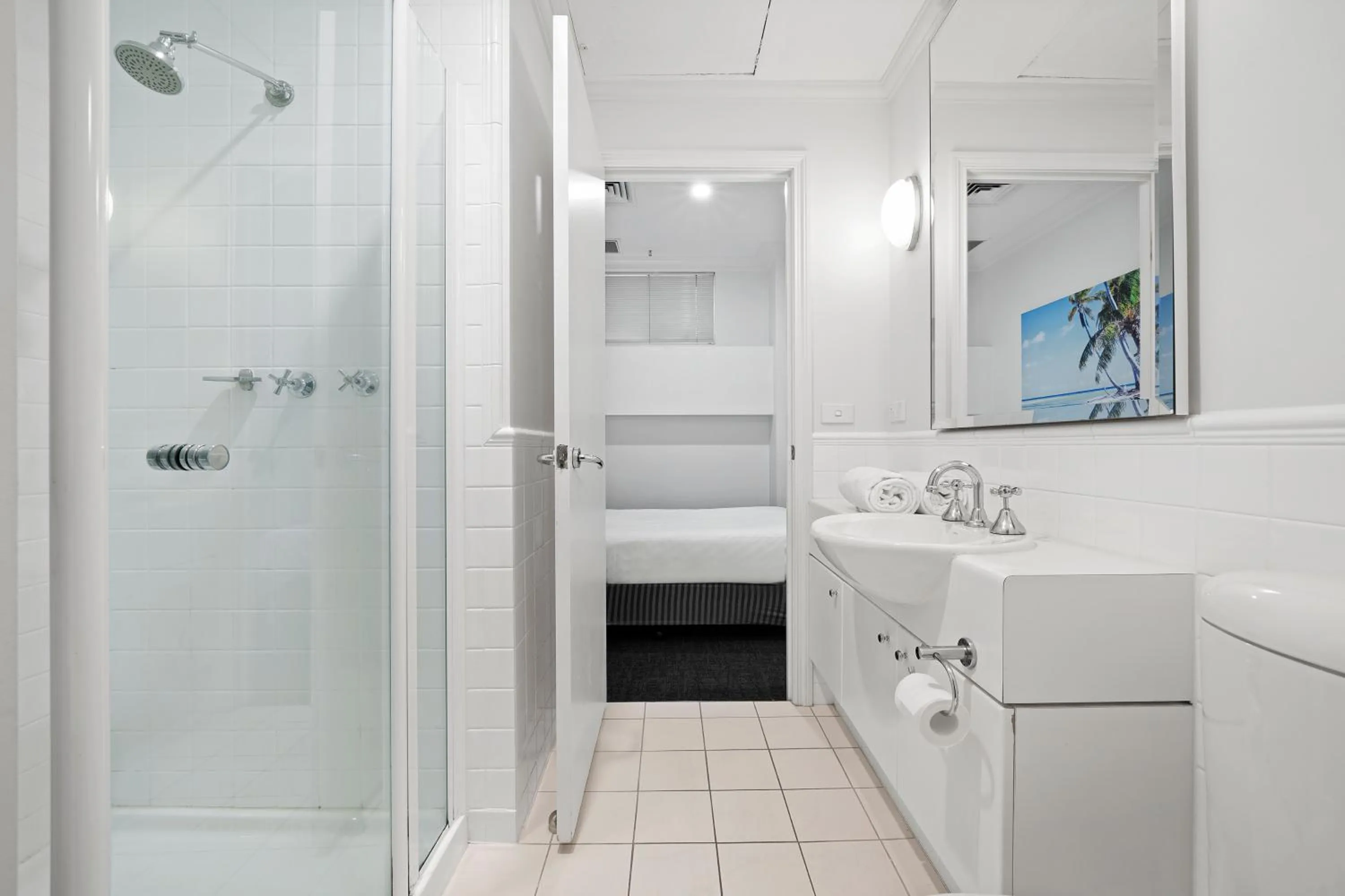 Bathroom in Comfort Apartments Melbourne Central