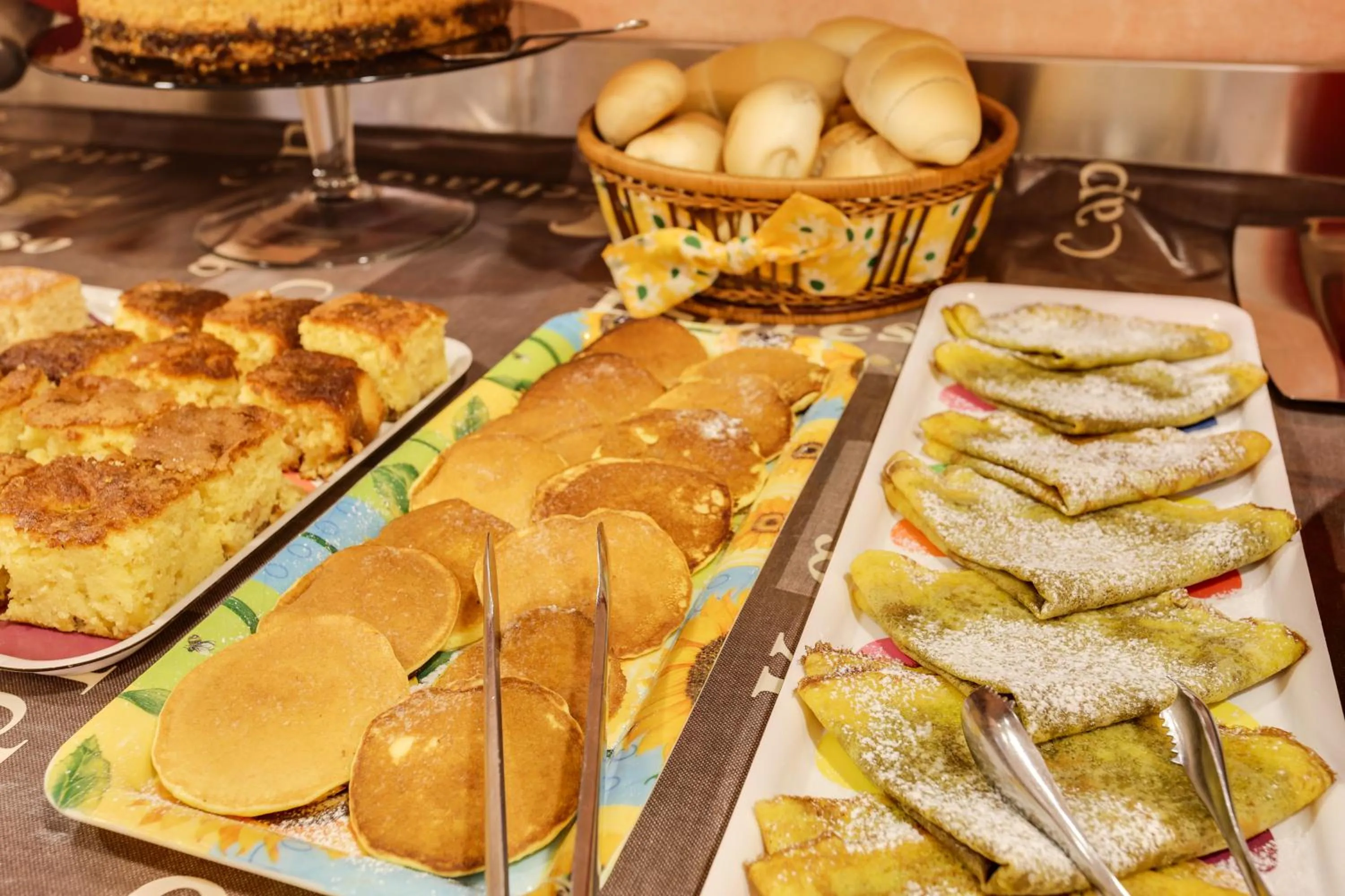 Buffet breakfast in Hotel Smile