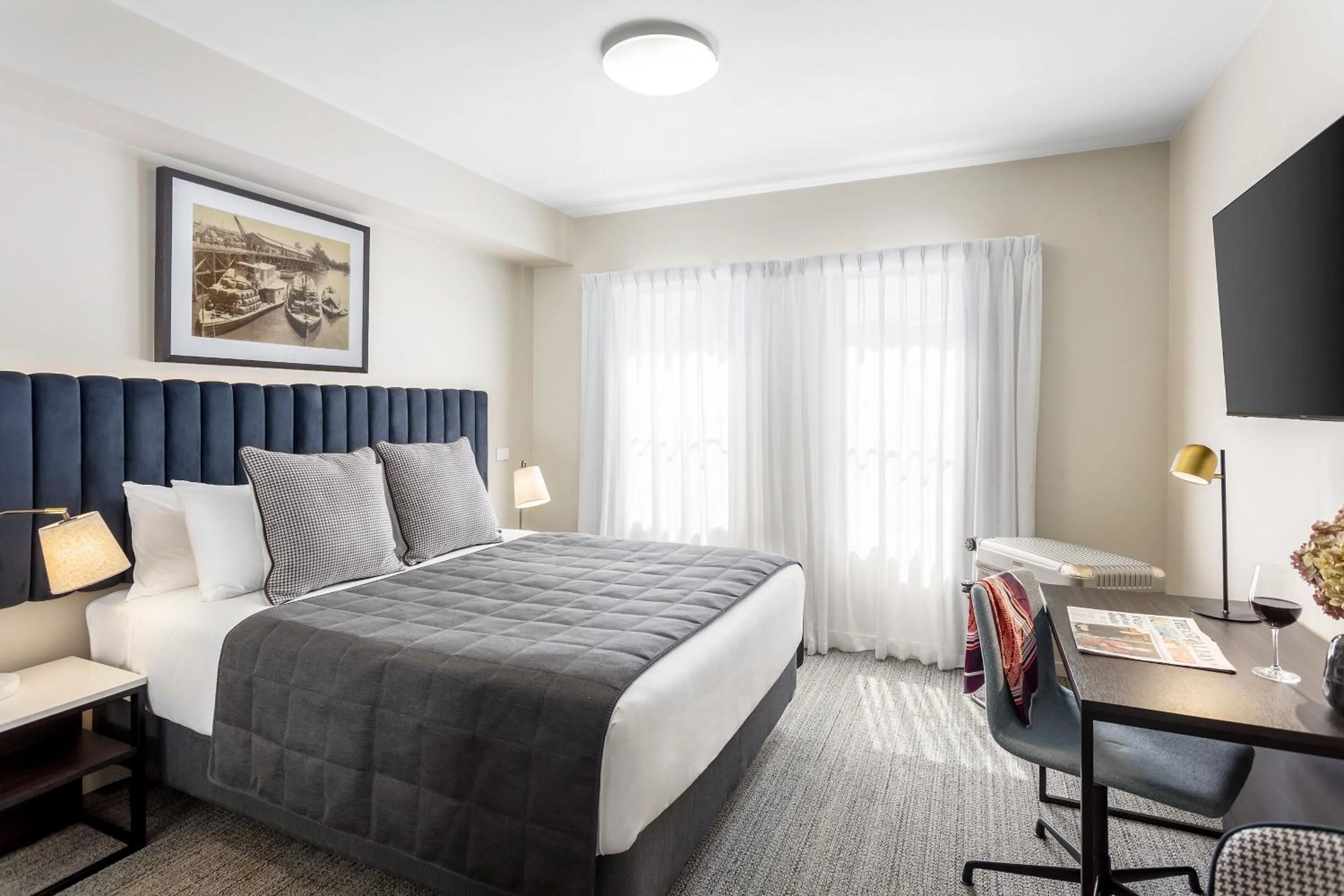 Bedroom, Bed in Quest Echuca