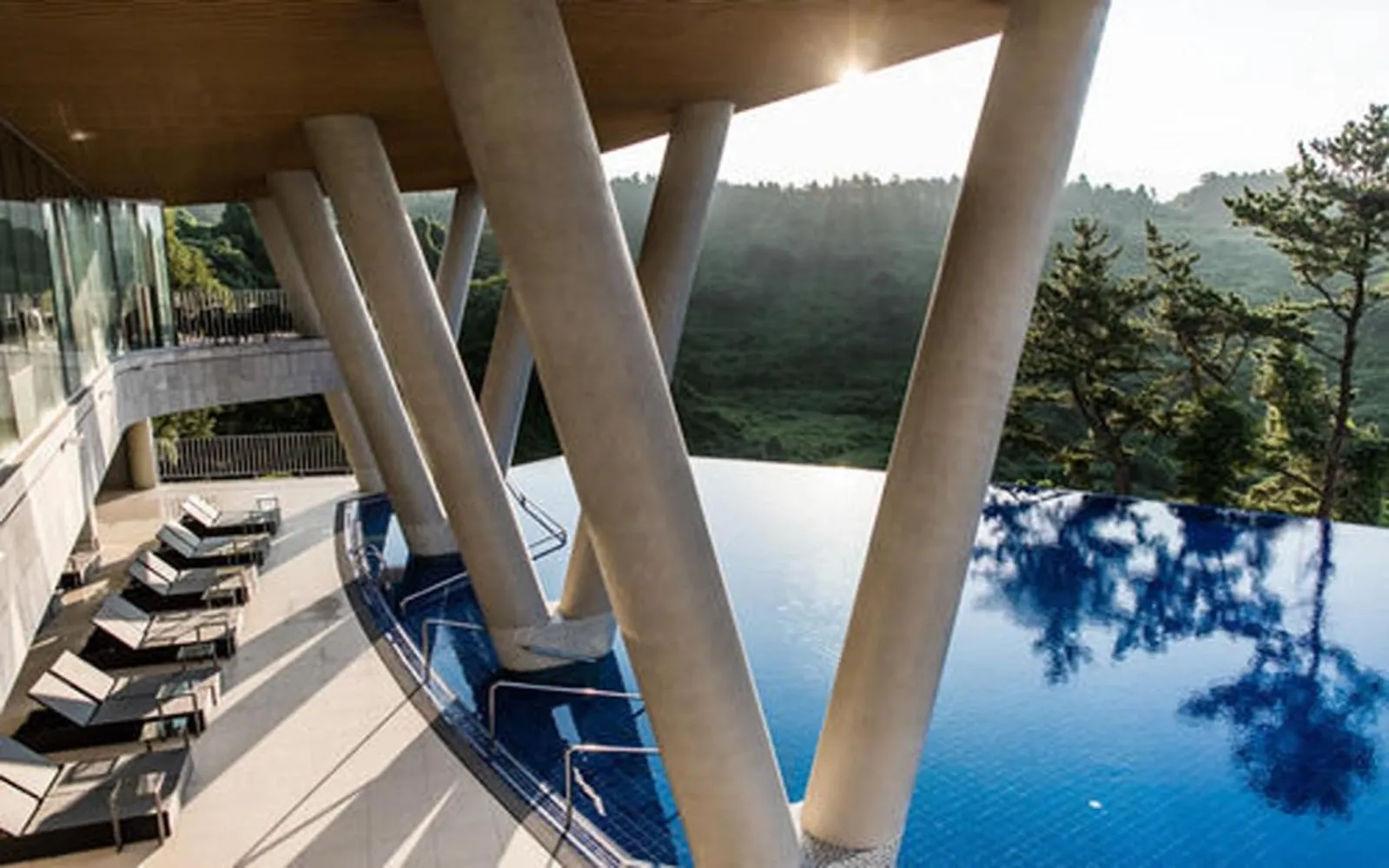 Swimming pool in Hidden Cliff Hotel and Nature