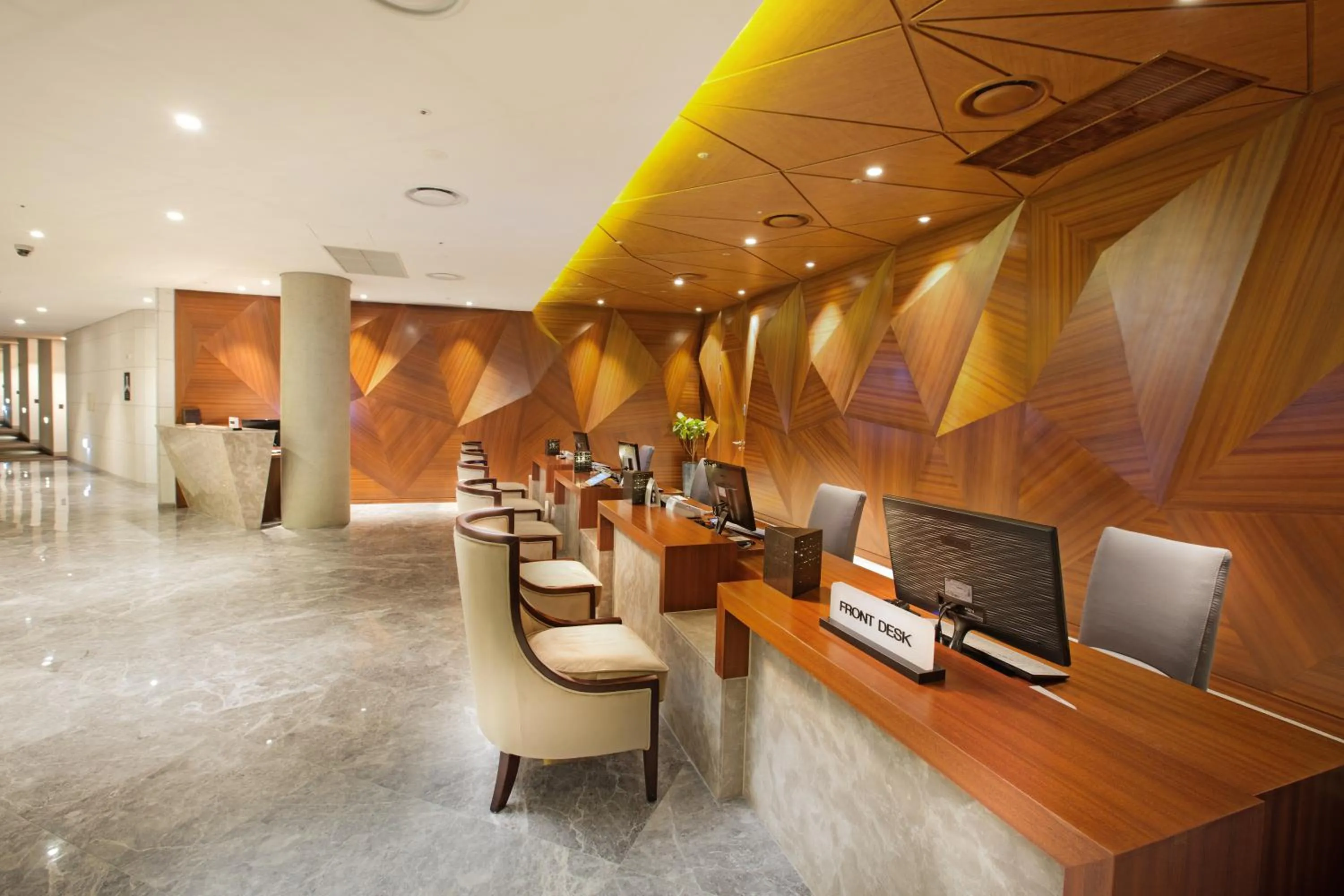 Lobby or reception in Hidden Cliff Hotel and Nature