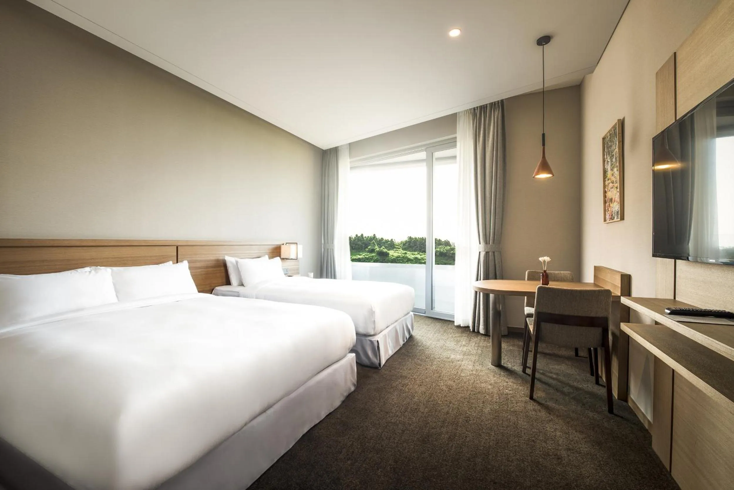 Bedroom, Bed in Hidden Cliff Hotel and Nature