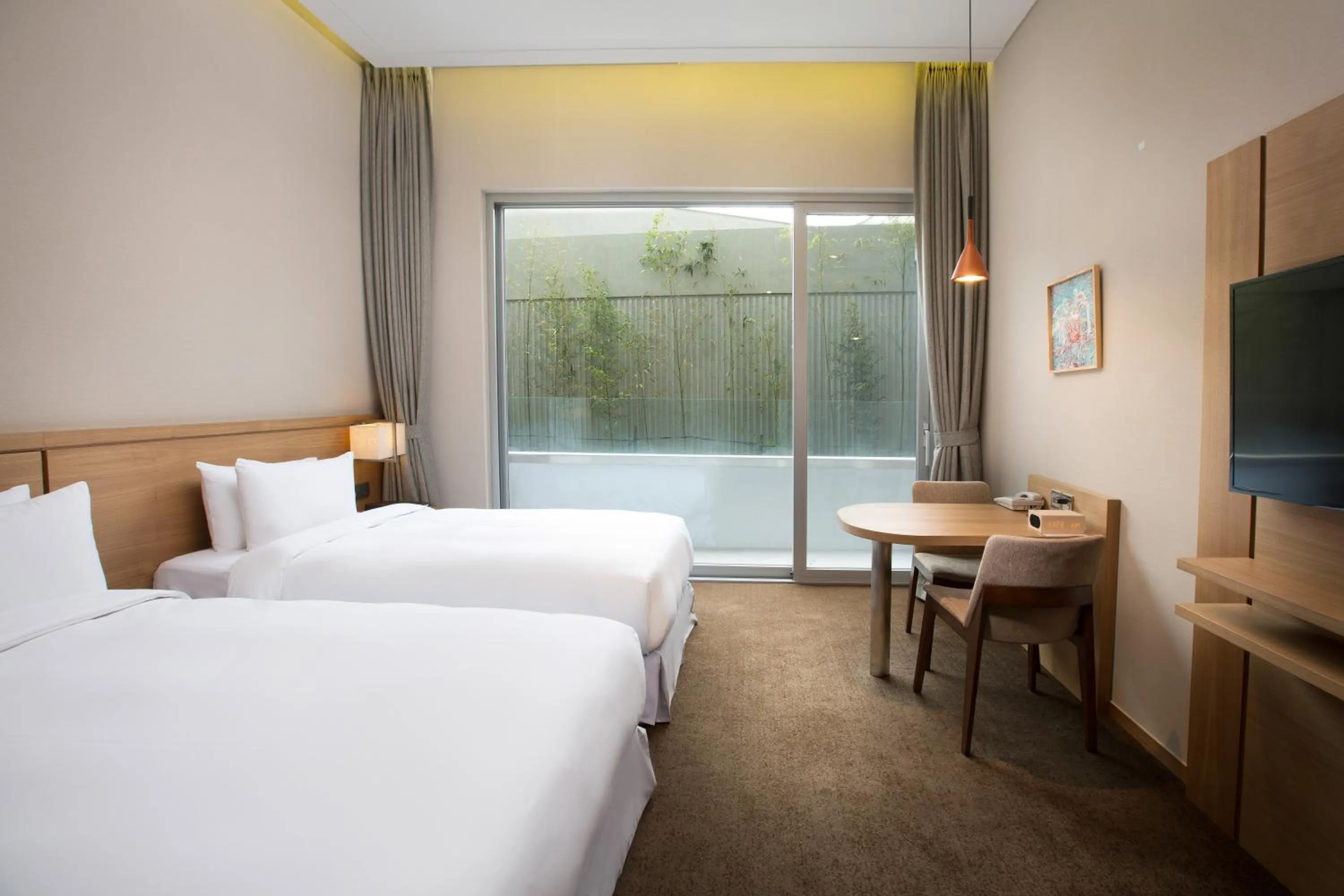 Bed in Hidden Cliff Hotel and Nature