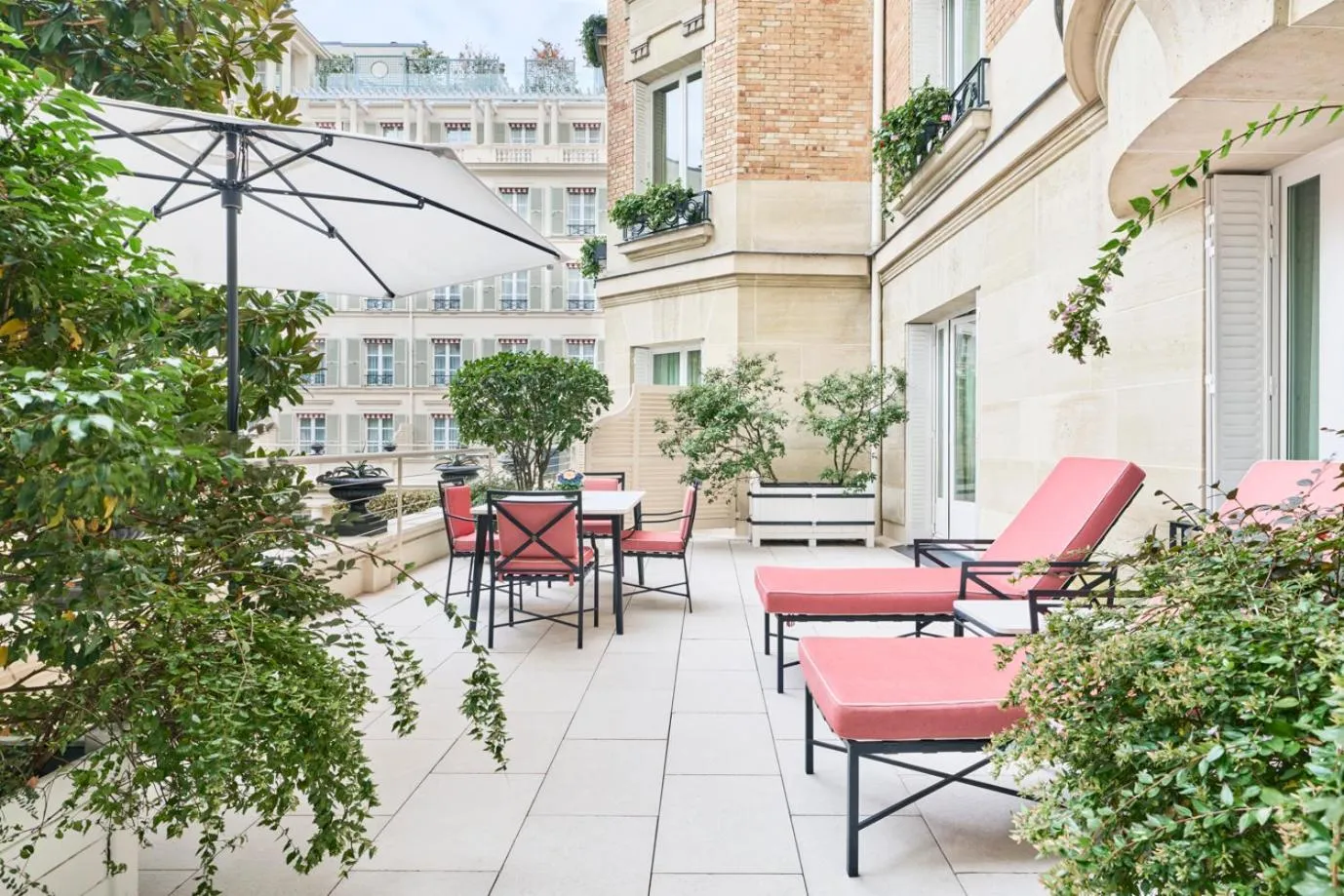 Patio in Le Bristol Paris, Oetker Hotels
