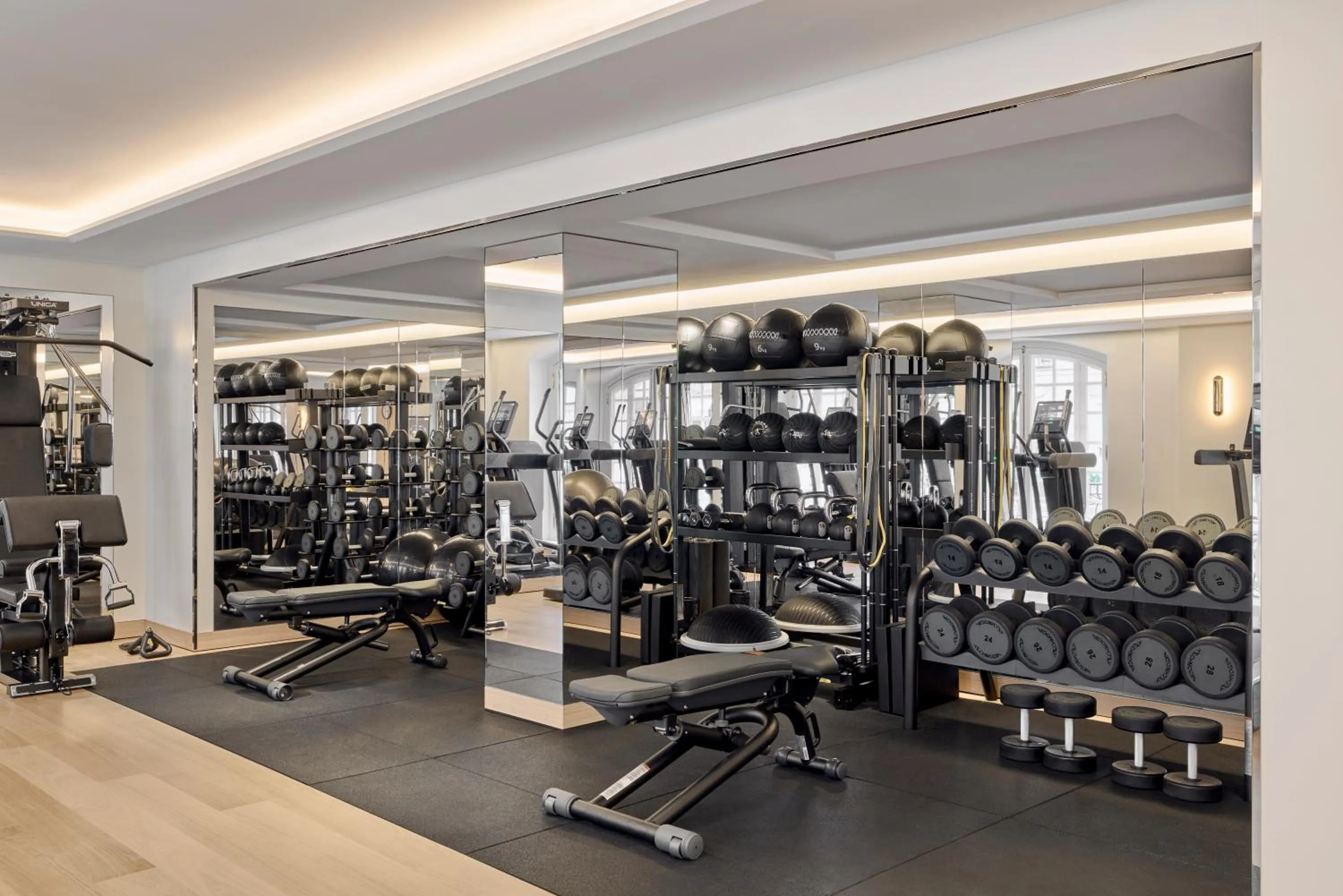 Fitness centre/facilities in Le Bristol Paris, Oetker Hotels