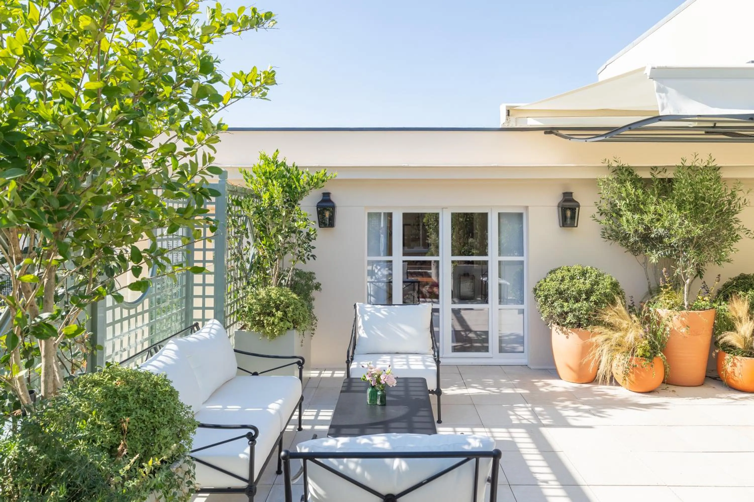 Patio in Le Bristol Paris, Oetker Hotels