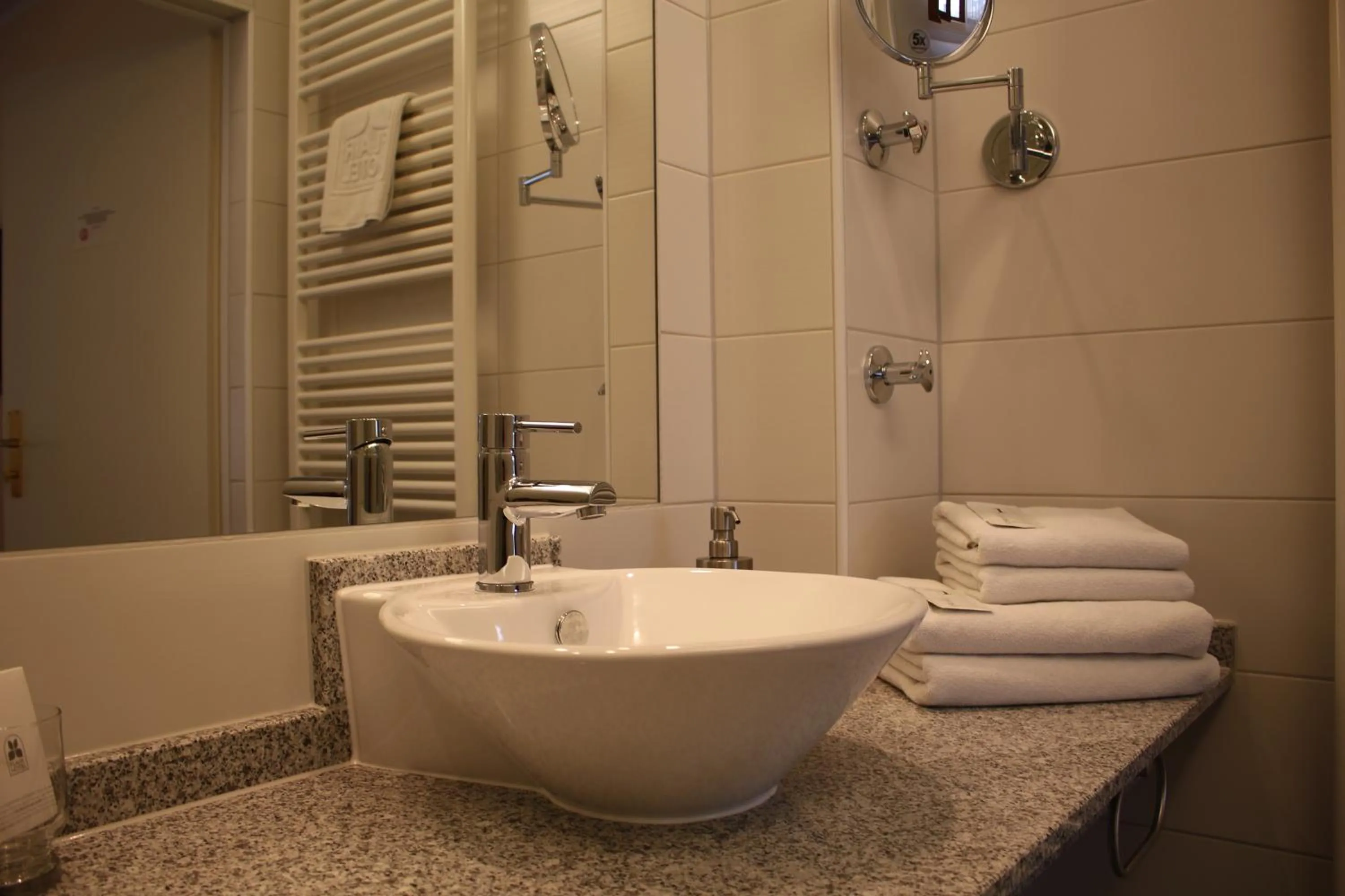 Bathroom in Bed & Breakfast Hotel Müllerhof