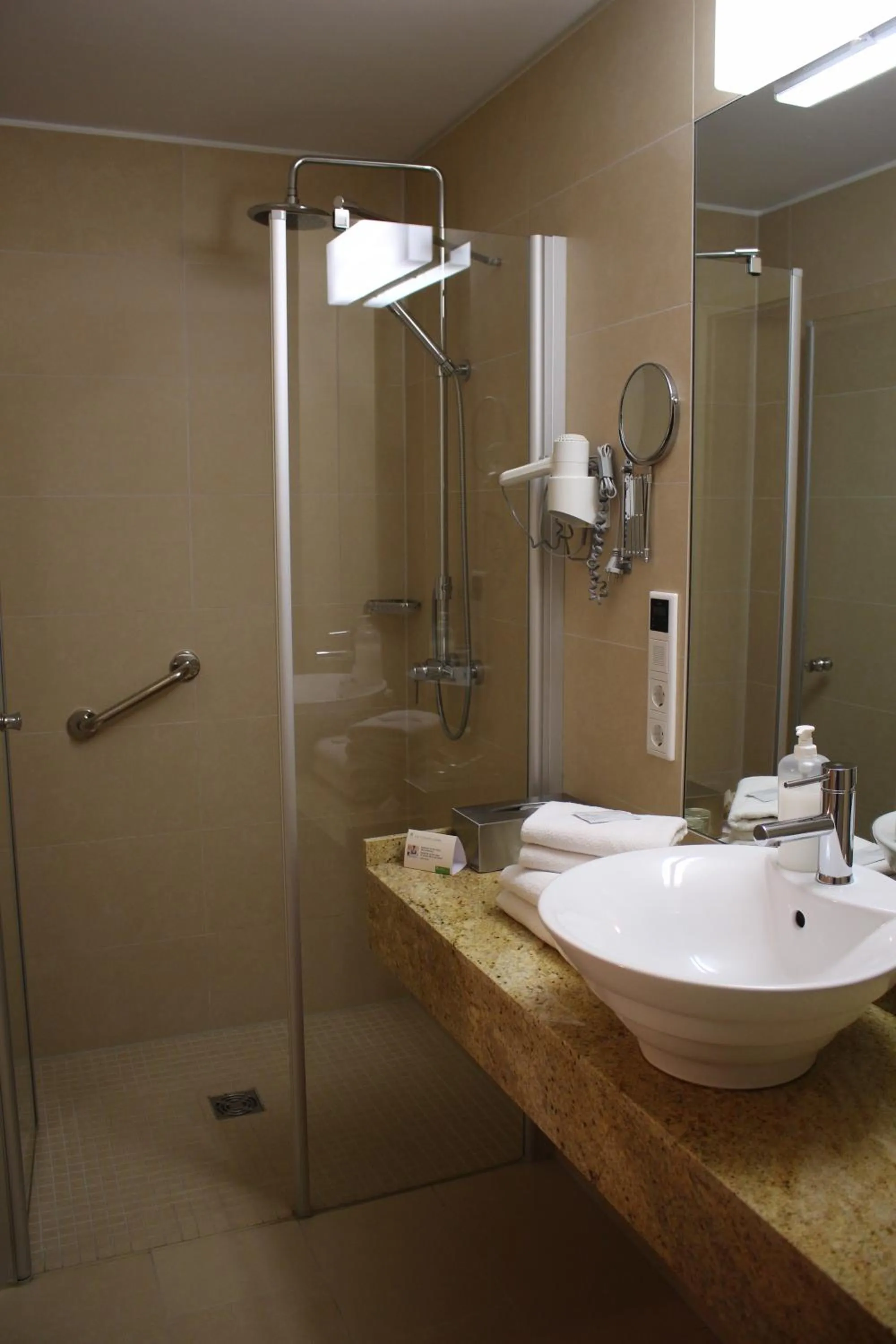 Bathroom in Bed & Breakfast Hotel Müllerhof