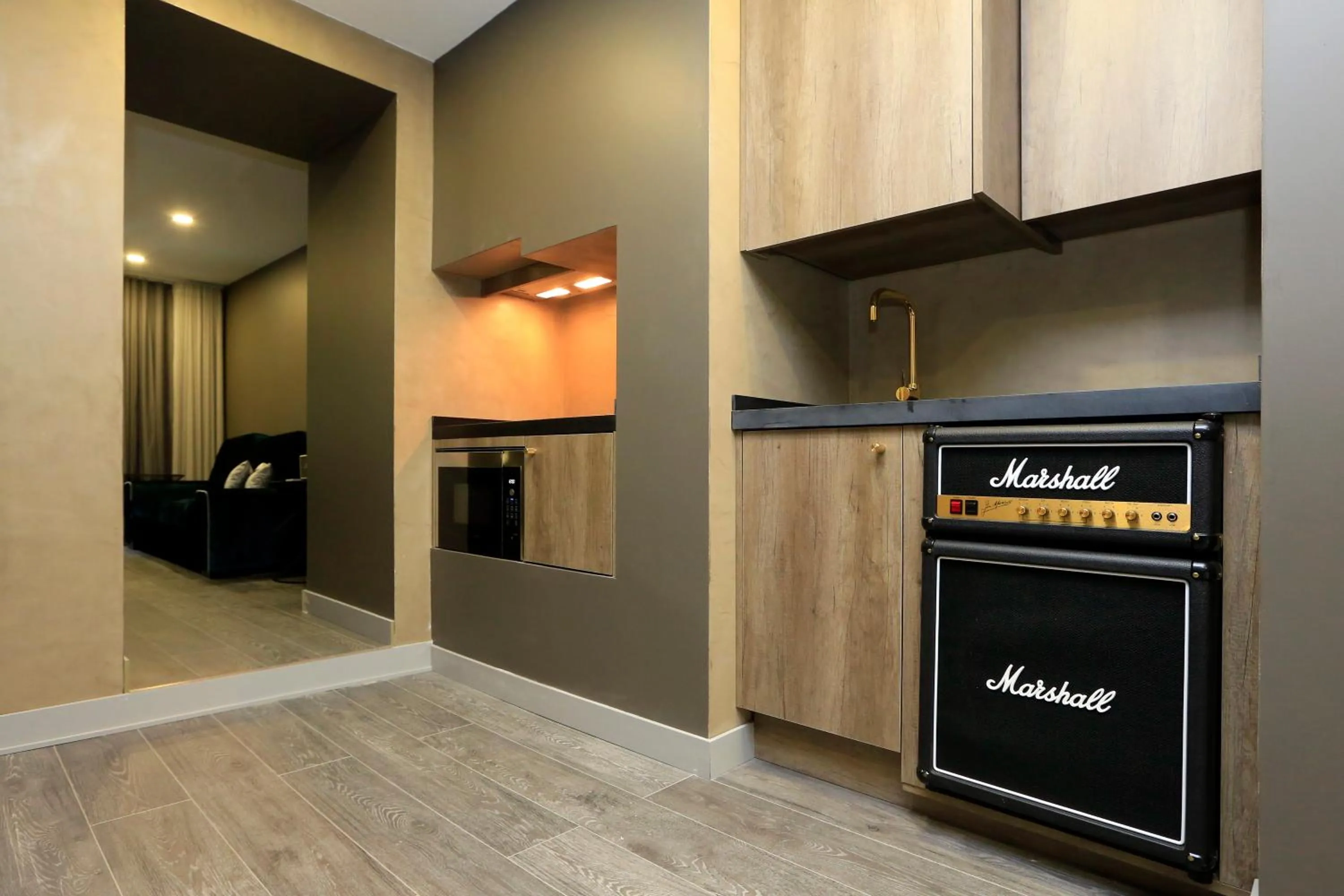 Kitchen or kitchenette in Charm Flats