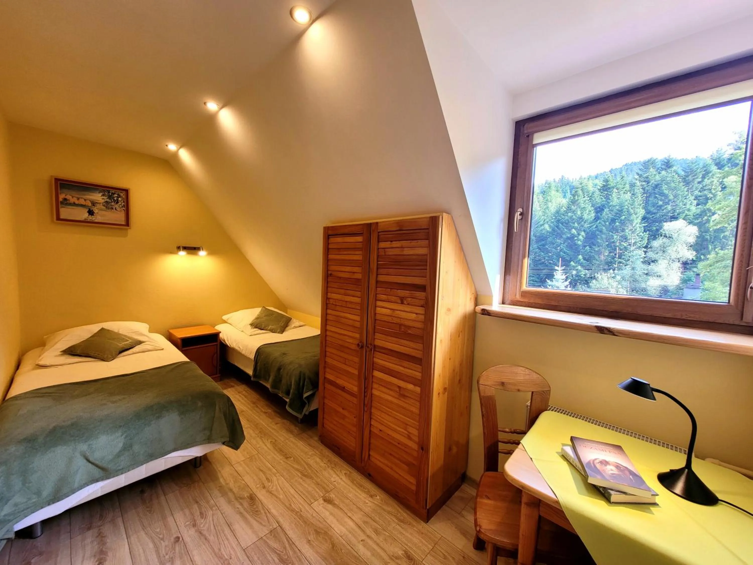 Bed in Rezydencja Leśny Dwór