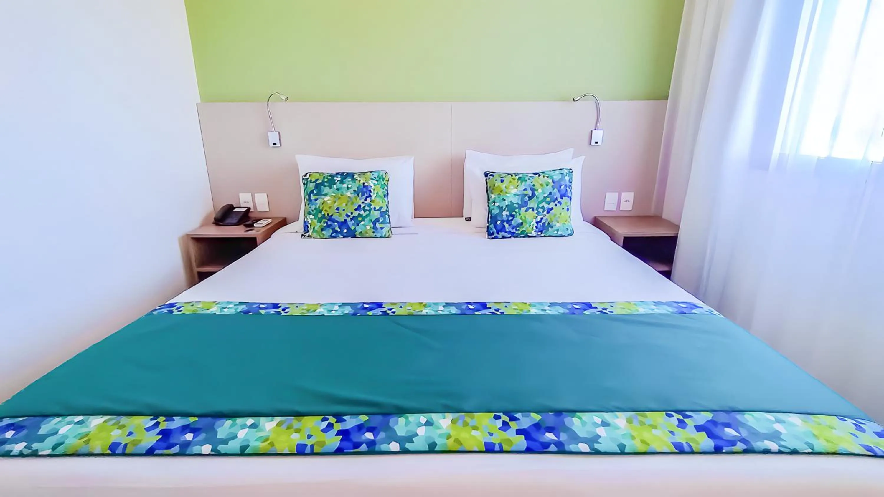 Bed in Blue Tree Towers Valinhos