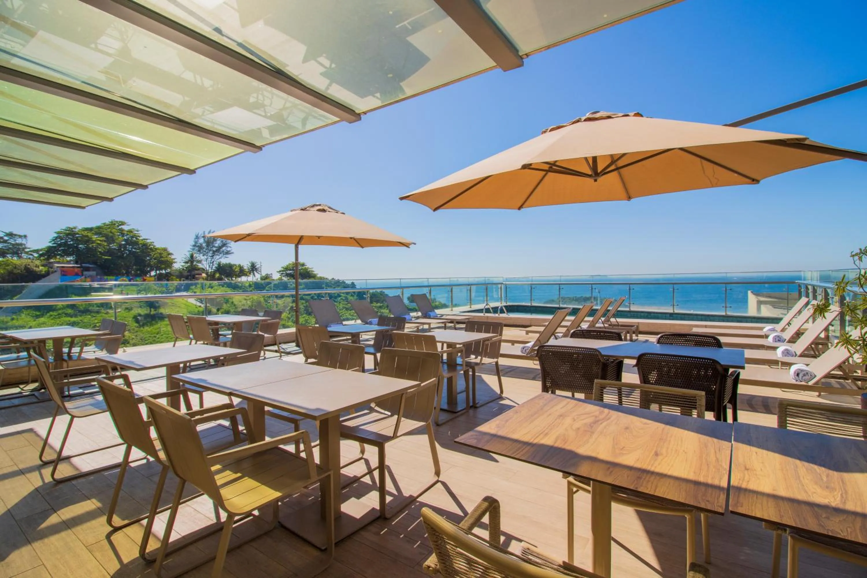 Swimming pool in Arena Ipanema Hotel