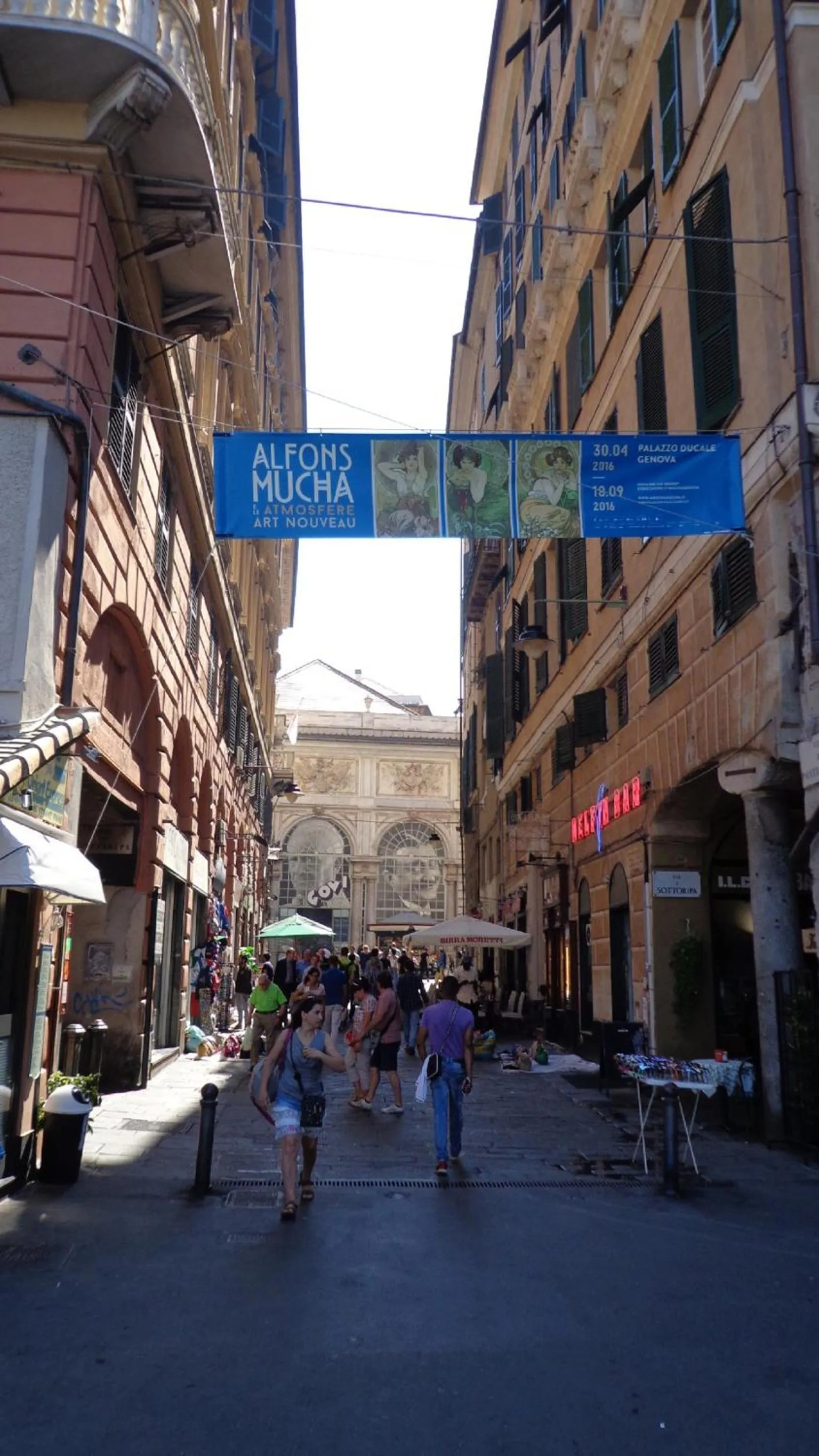 Property building in Cavour16 rent bedrooms