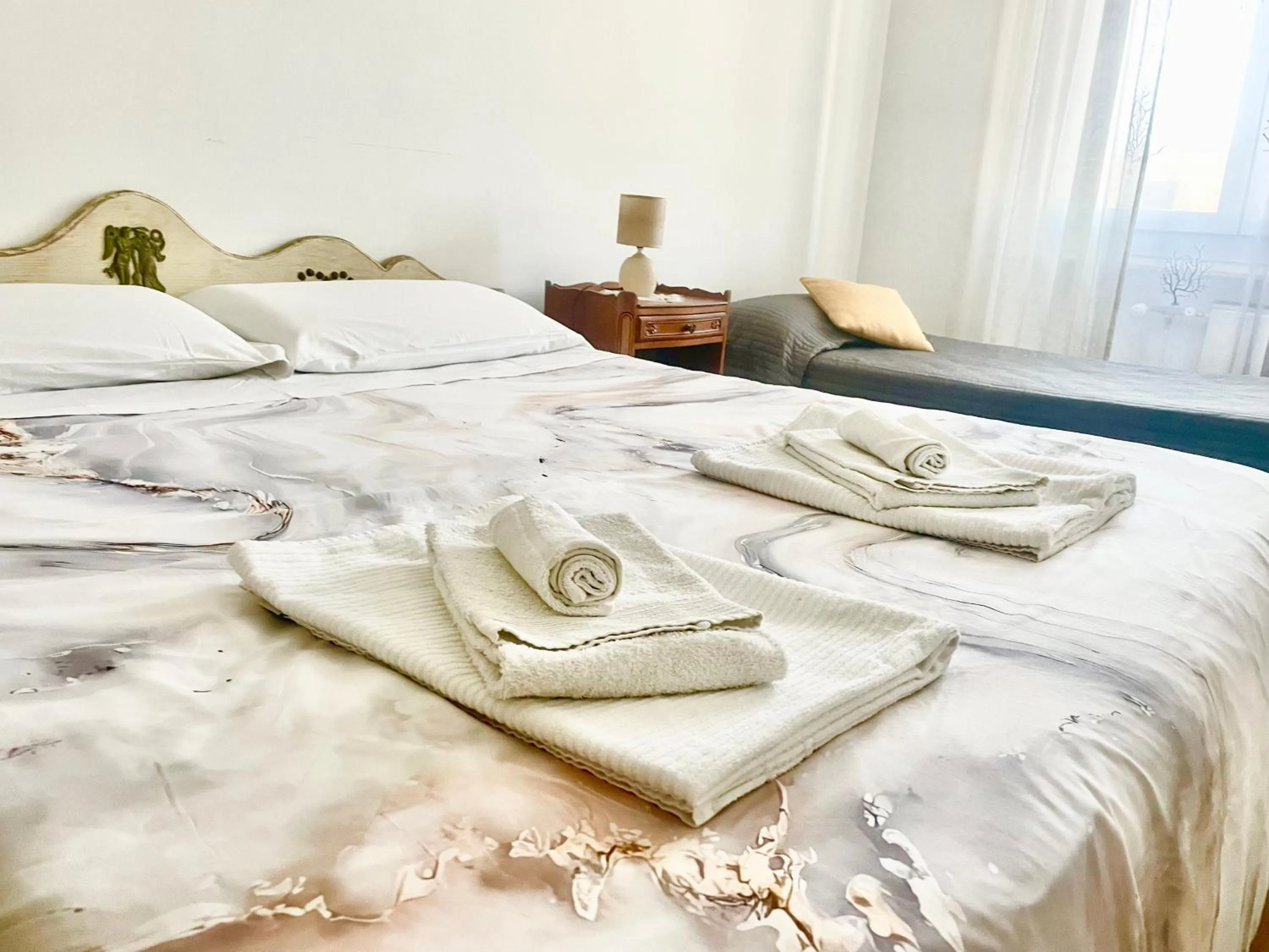 Bed in Cavour16 rent bedrooms