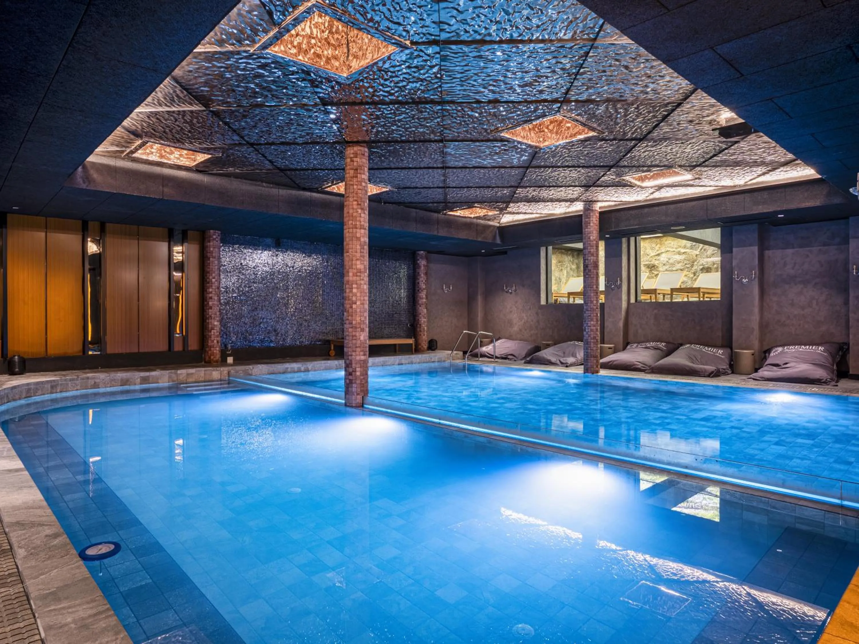 Premier Luxury Mountain Resort