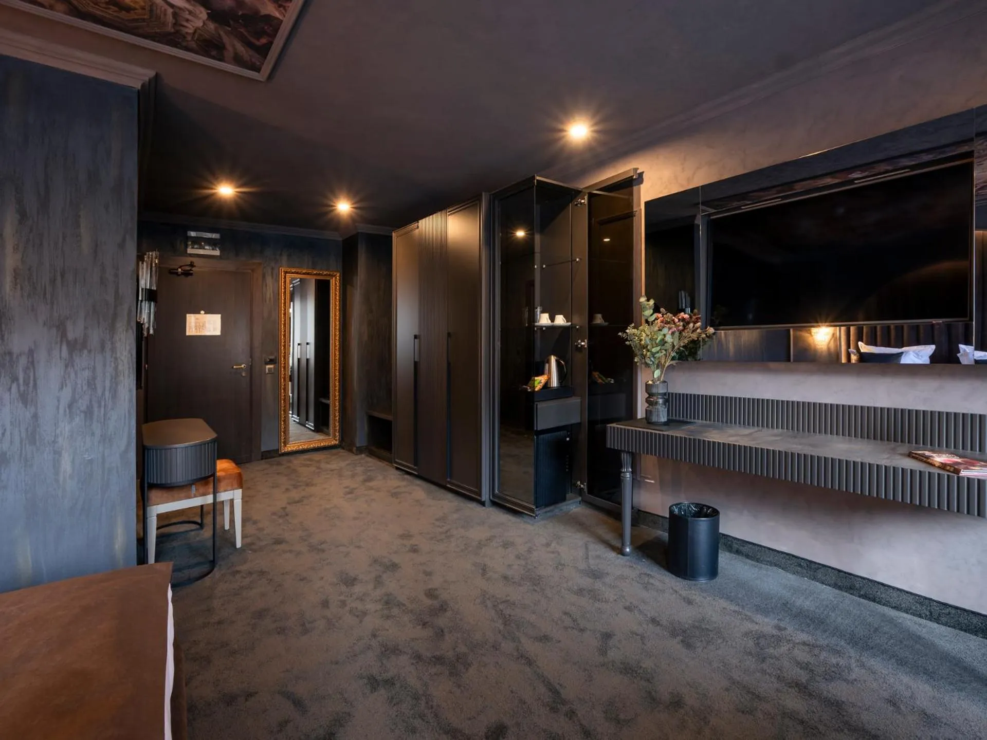 Bed in Premier Luxury Mountain Resort