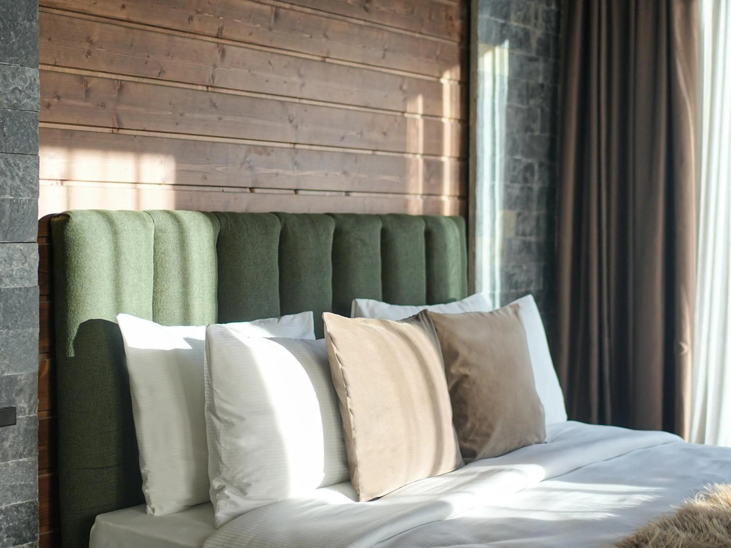 Bed in Premier Luxury Mountain Resort