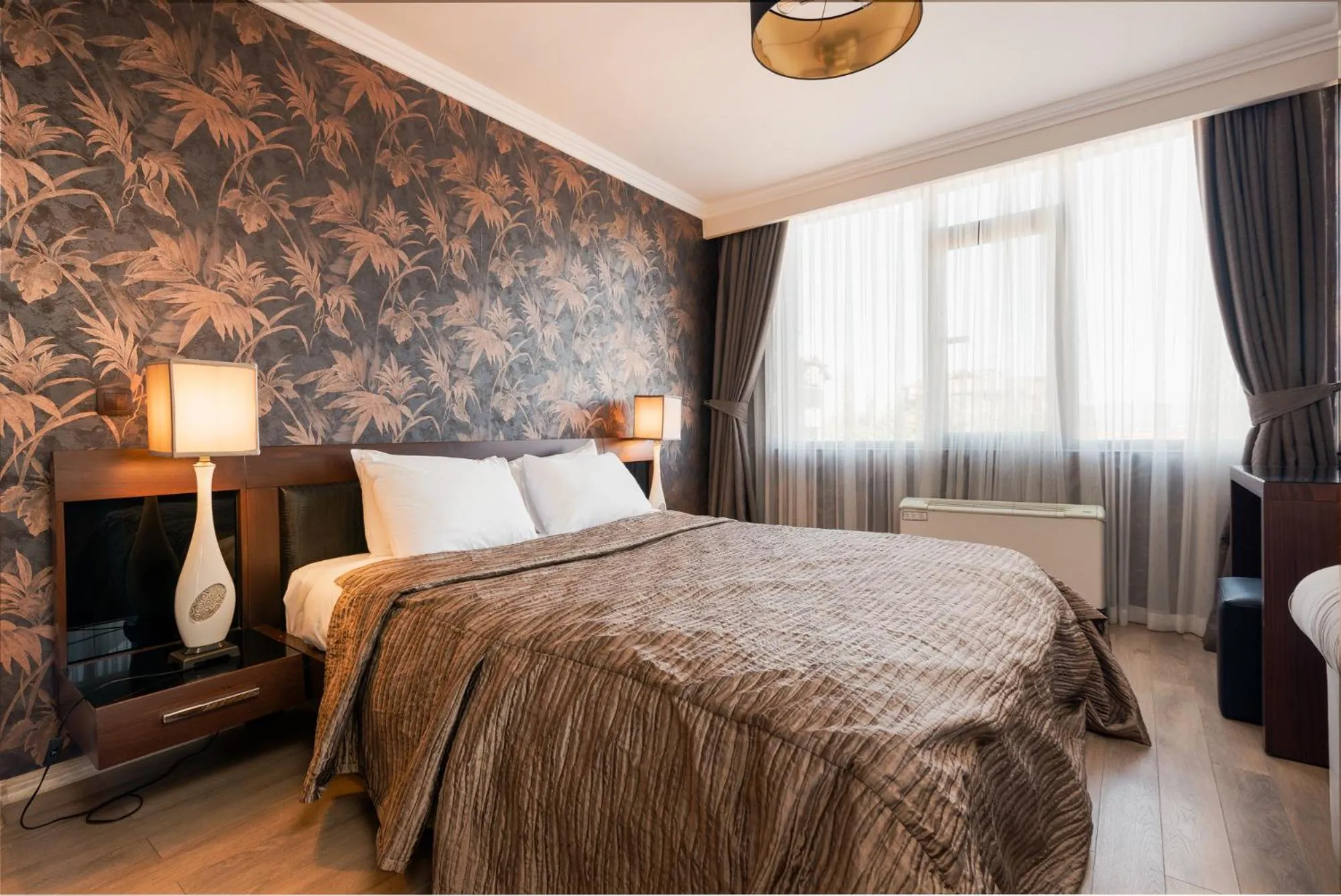 Bedroom, Bed in Premier Luxury Mountain Resort