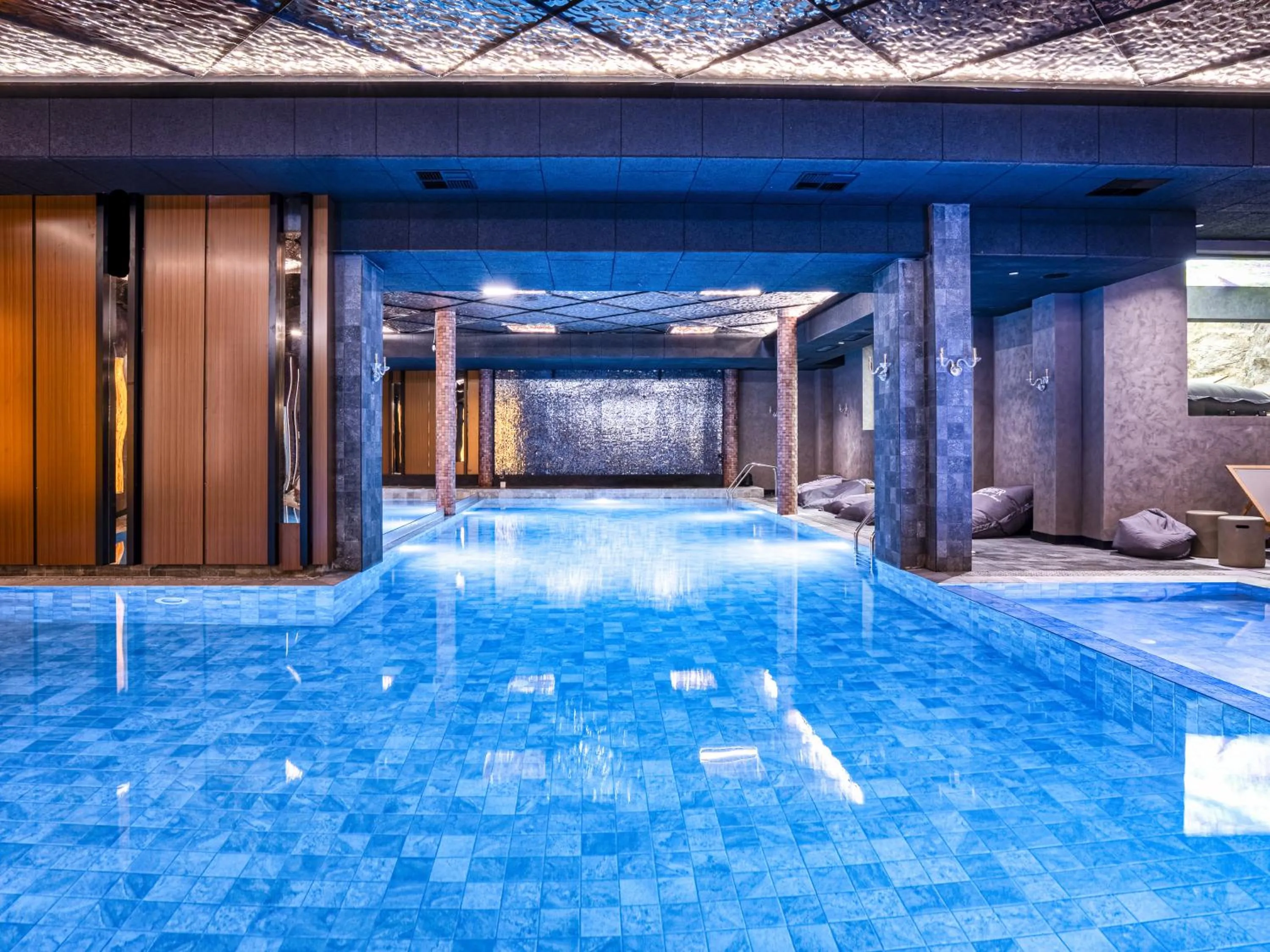 Premier Luxury Mountain Resort