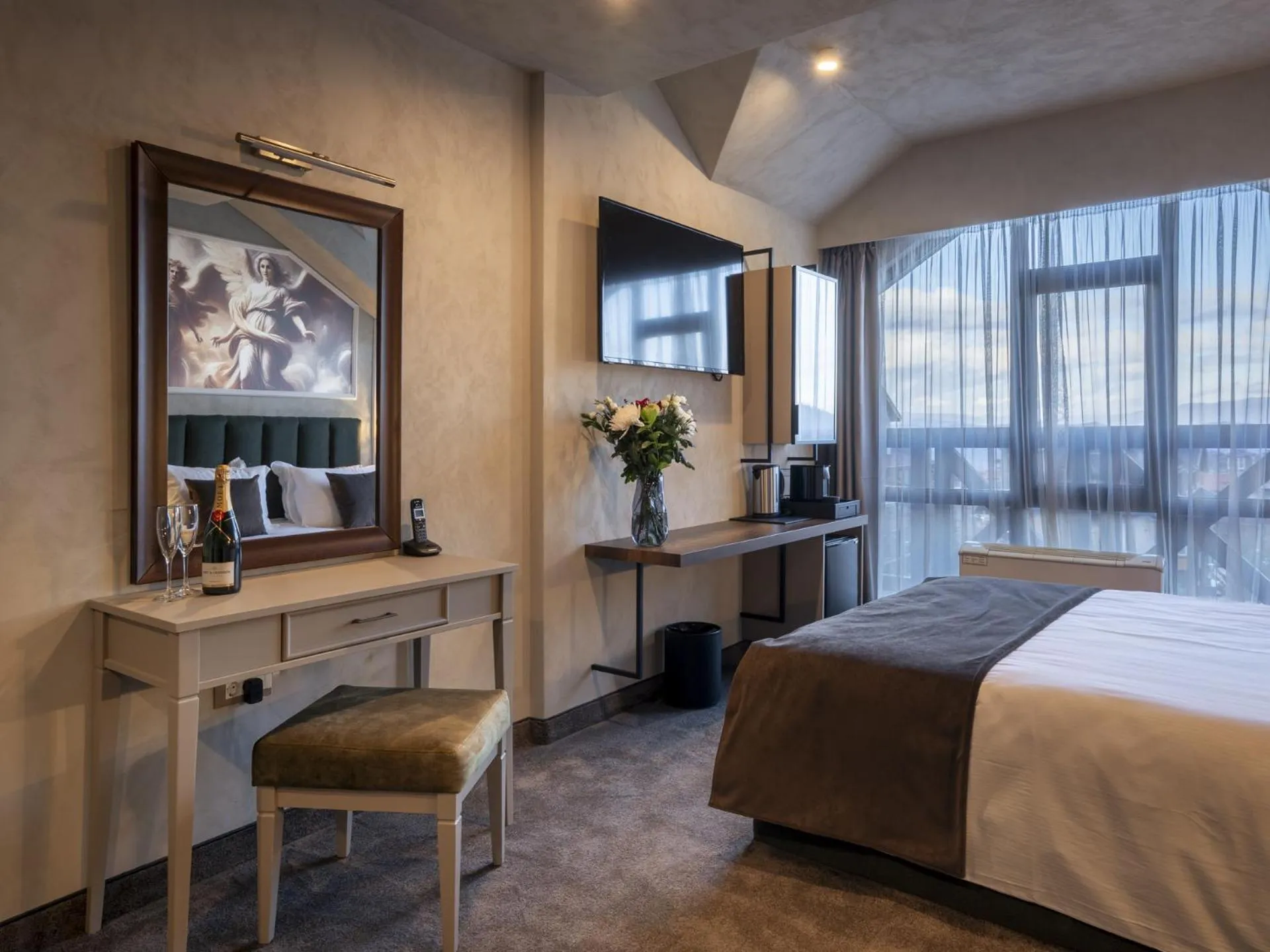 Bed in Premier Luxury Mountain Resort