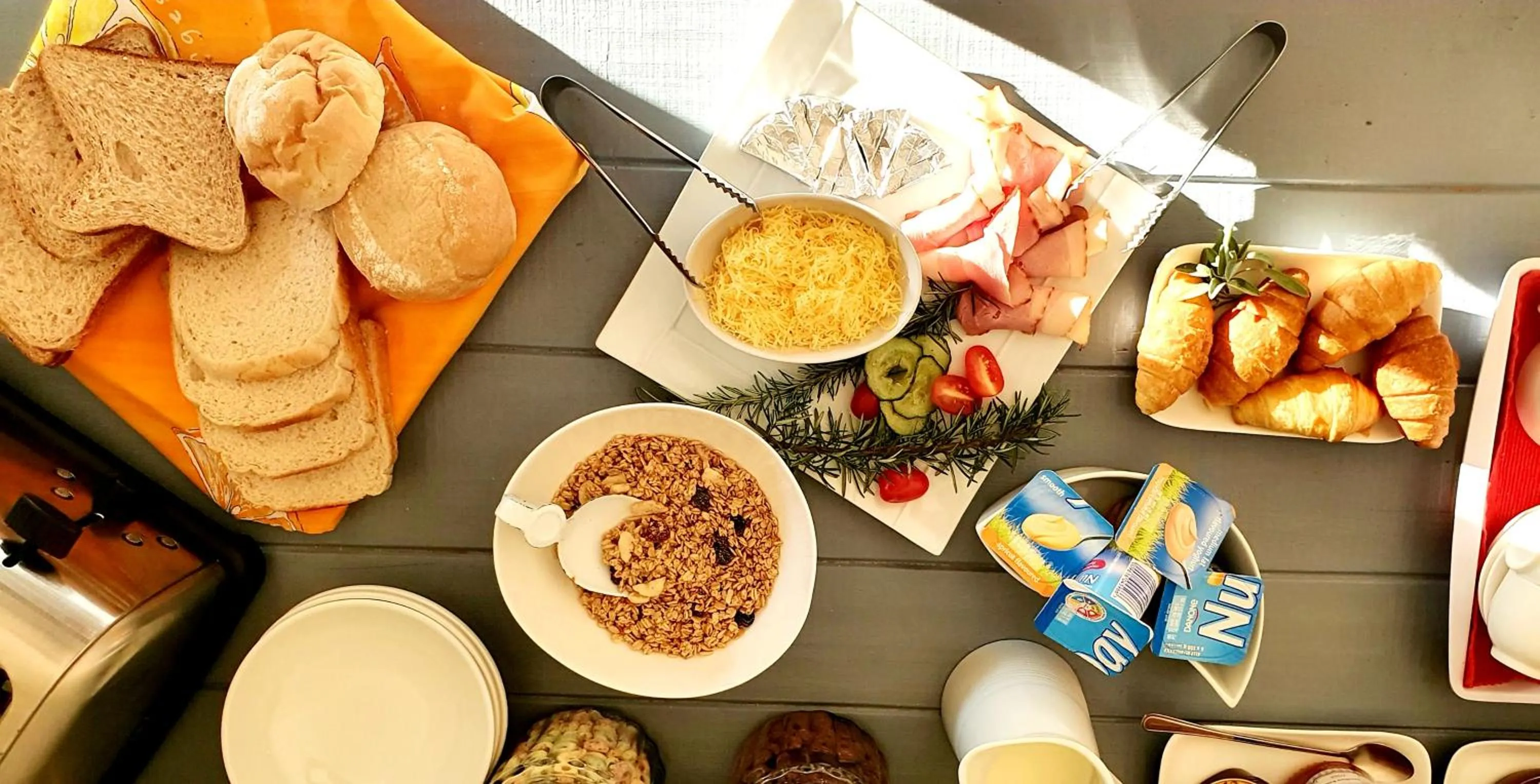 Breakfast in Two Fat Owls Guesthouse