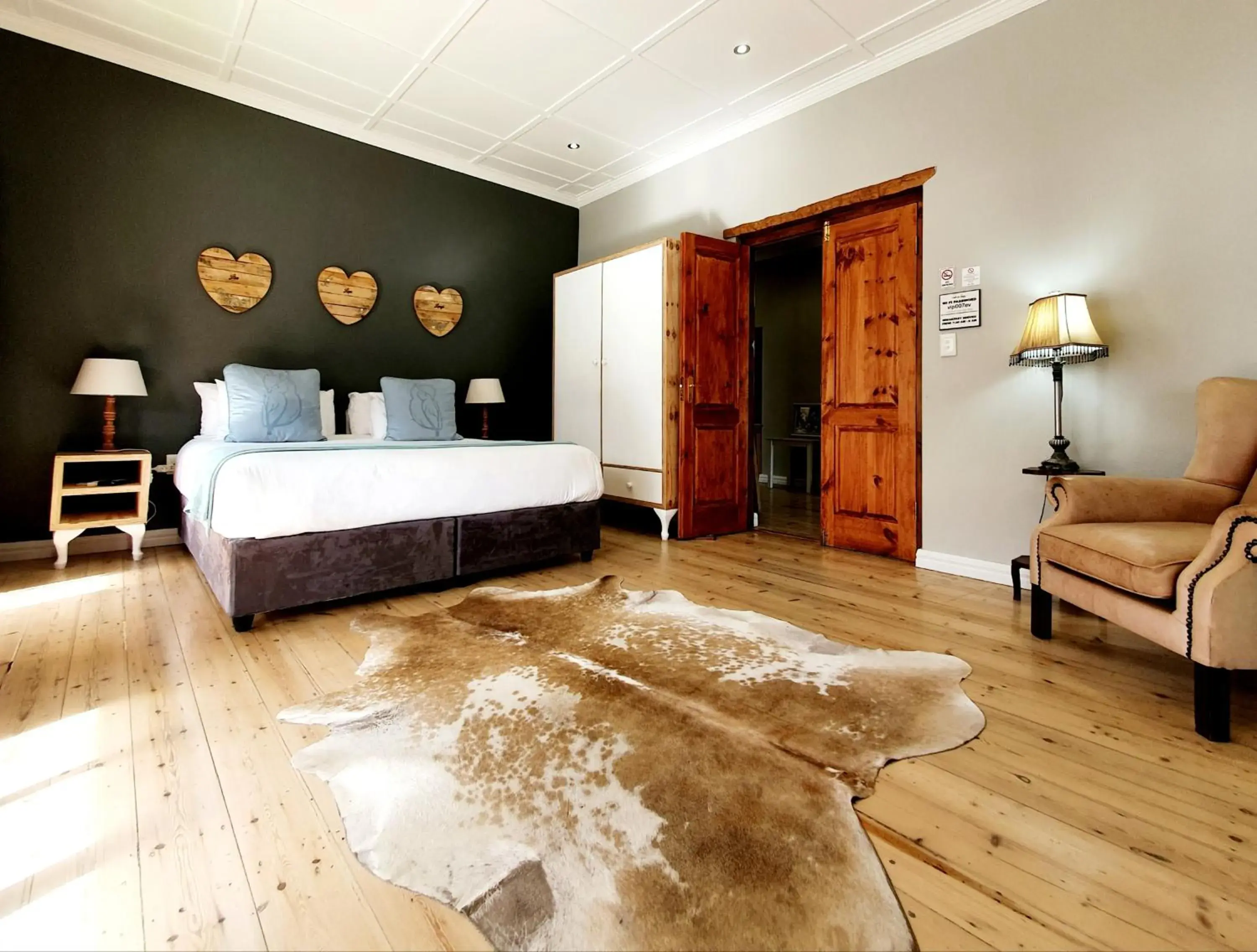 Superior Double or Twin Room - single occupancy in Two Fat Owls Guesthouse Superior Double or Twin Room - single occupancy in Two Fat Owls Guesthouse