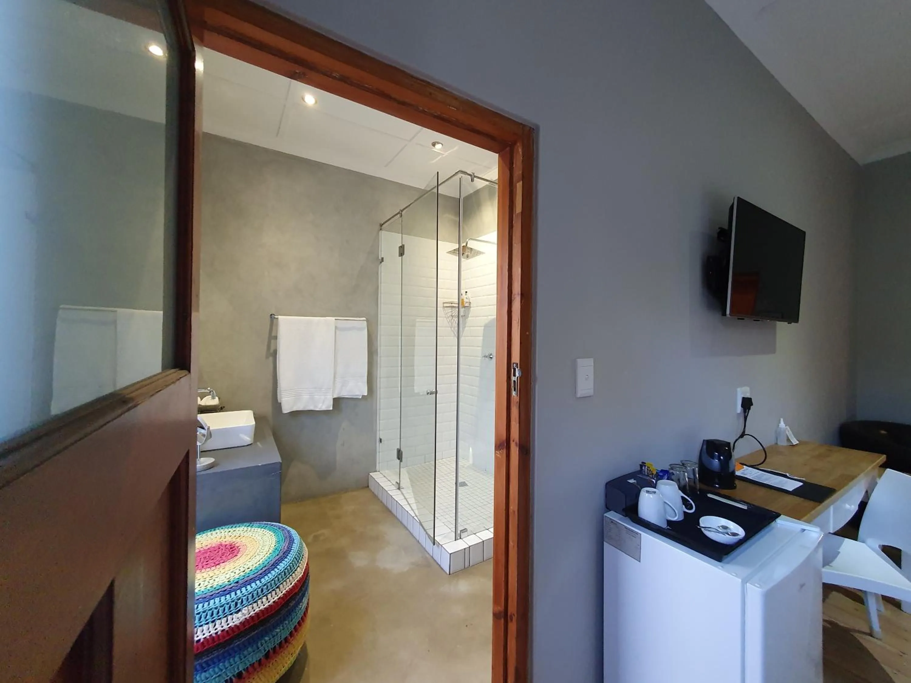 Bathroom in Two Fat Owls Guesthouse