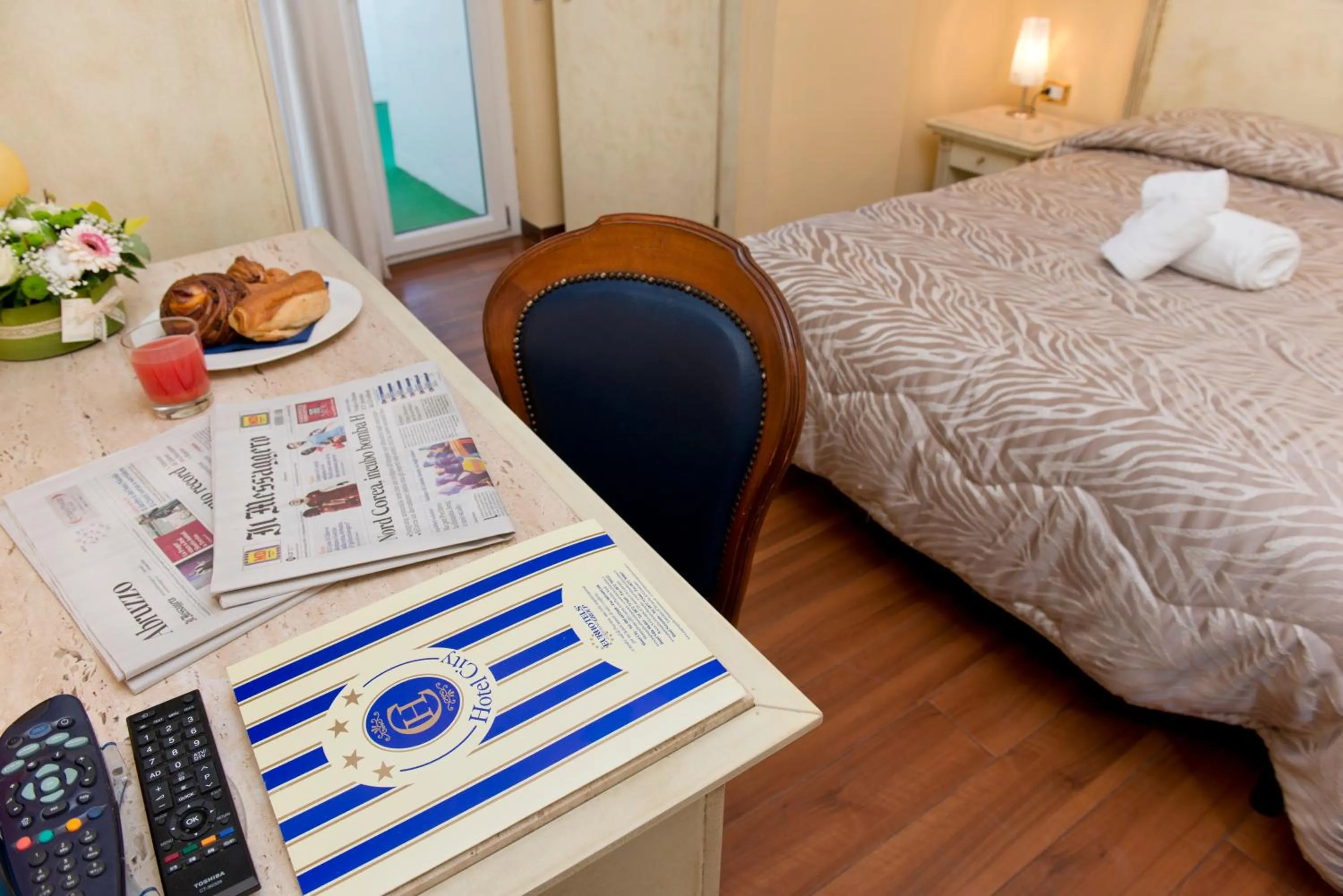 Bedroom, Bed in Hotel City