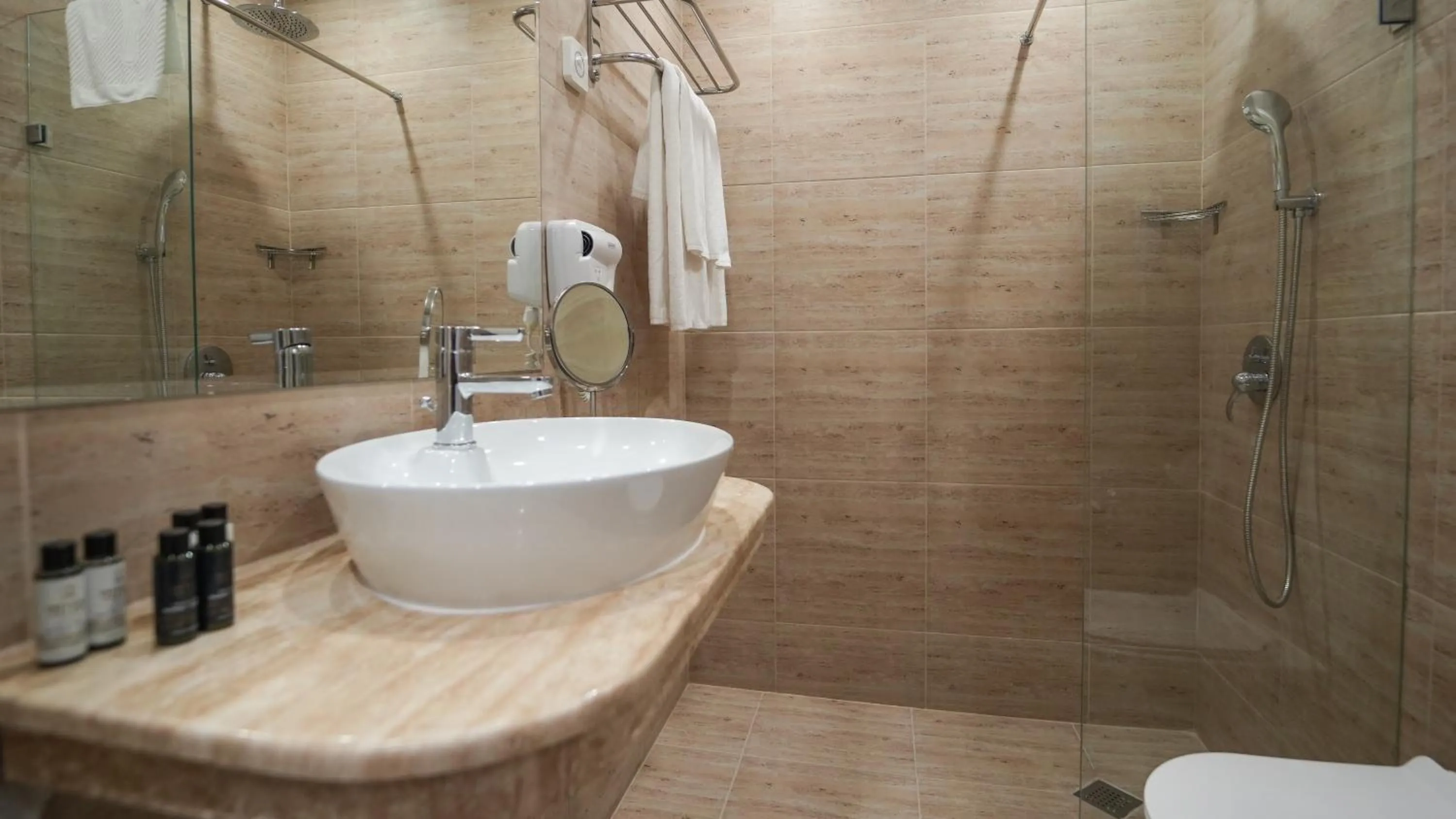 Toilet in Imperial Palace Hotel