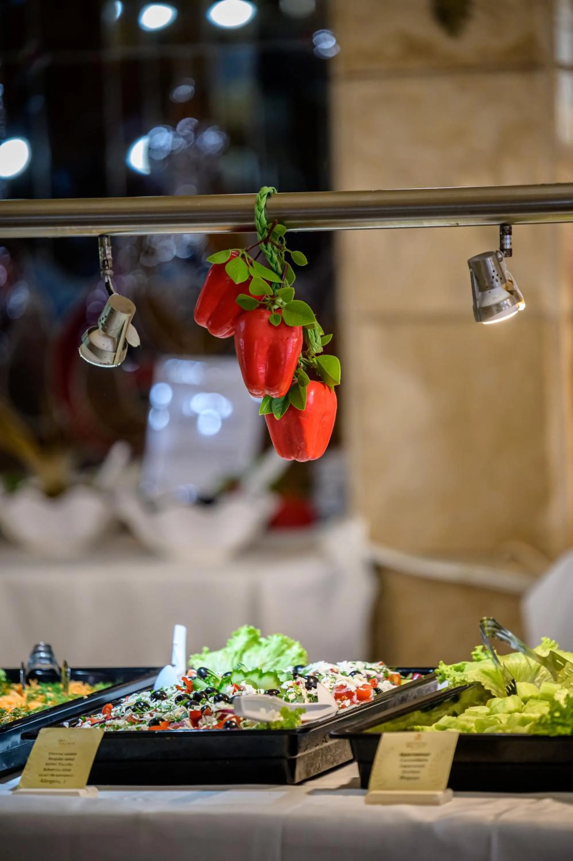 Restaurant/places to eat in Imperial Palace Hotel