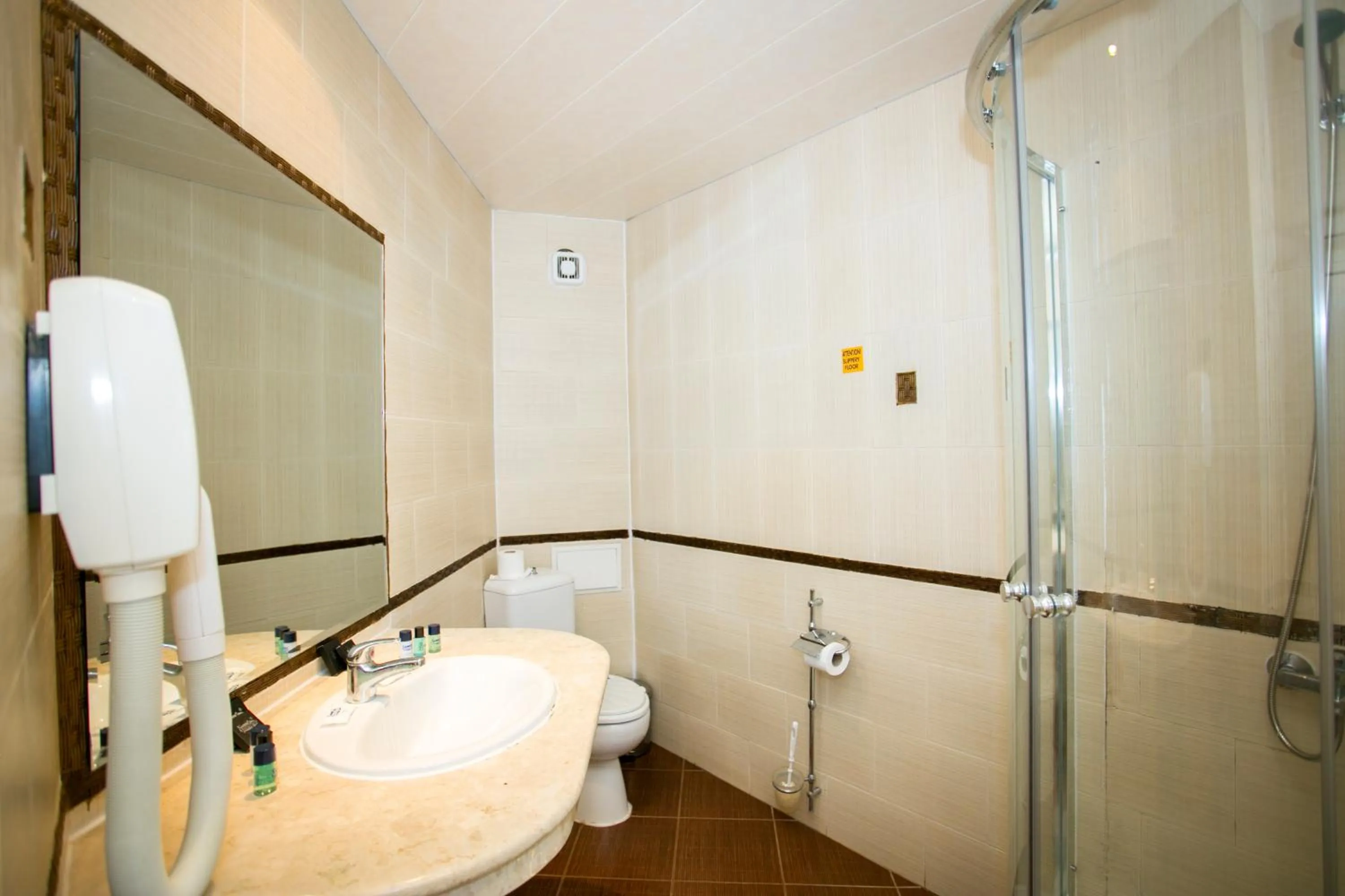 Bathroom in Imperial Palace Hotel