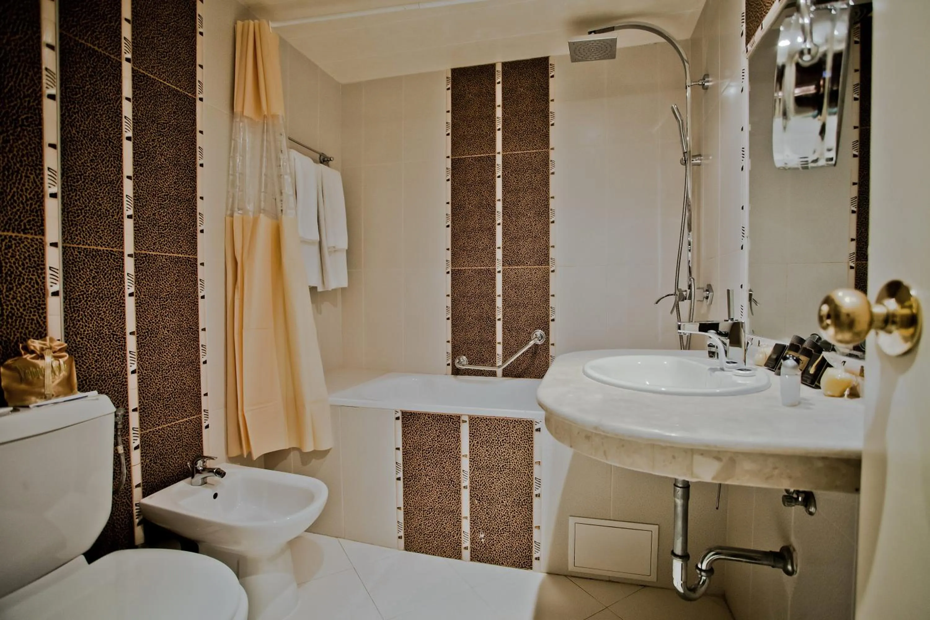 Bathroom in Imperial Palace Hotel