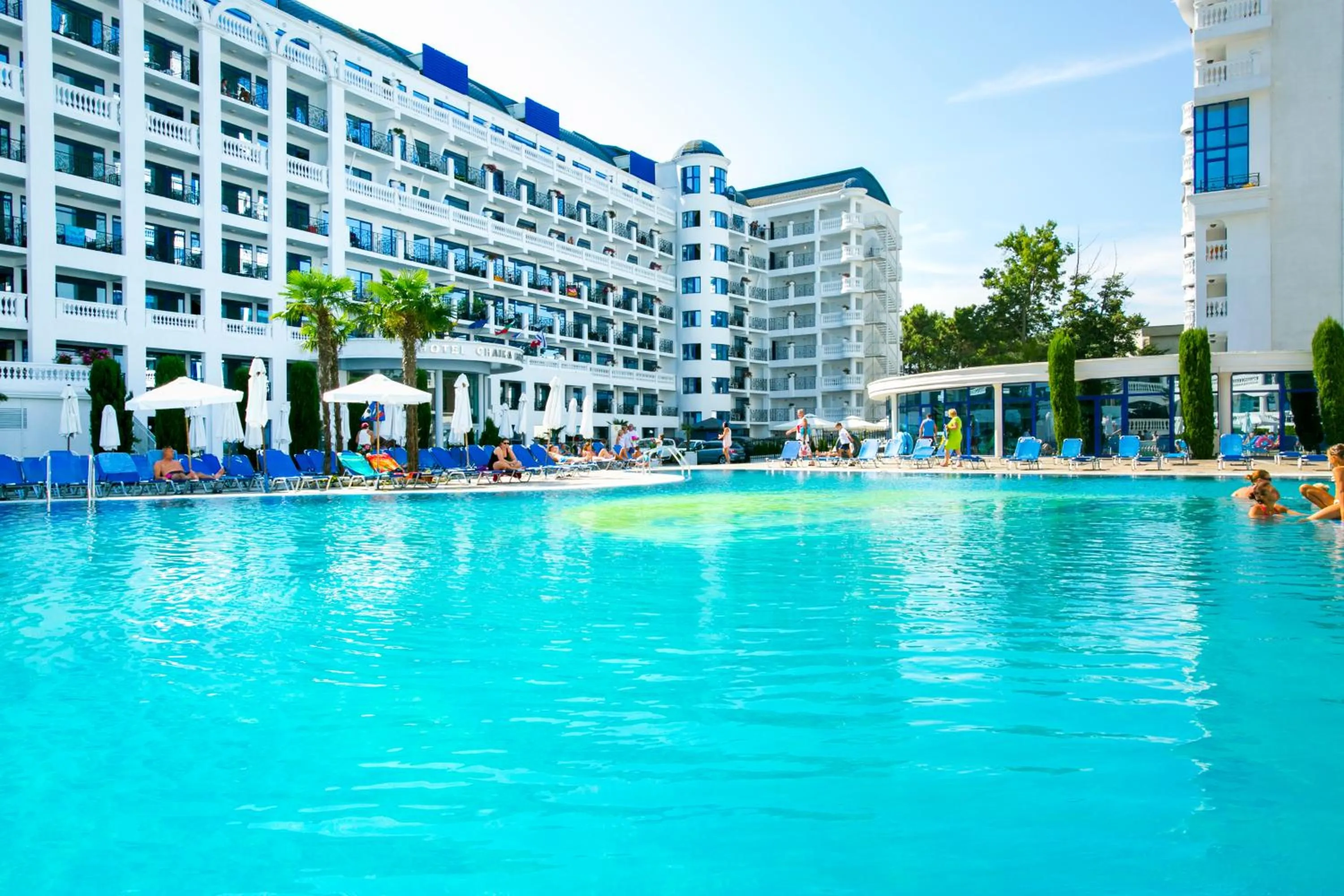 Swimming pool in Chaika Beach Resort