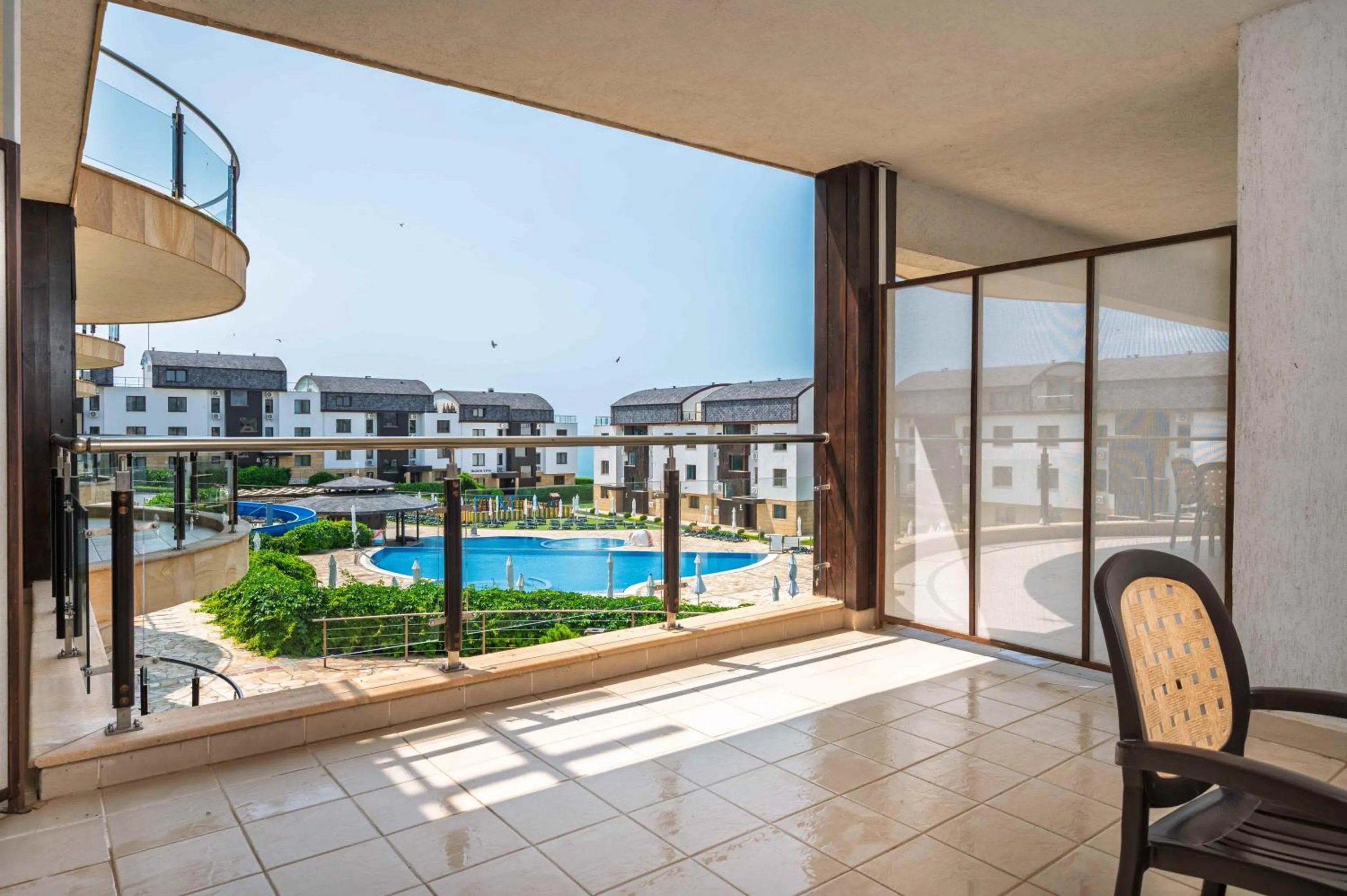 Balcony/Terrace in Topola Skies Resort & Aquapark