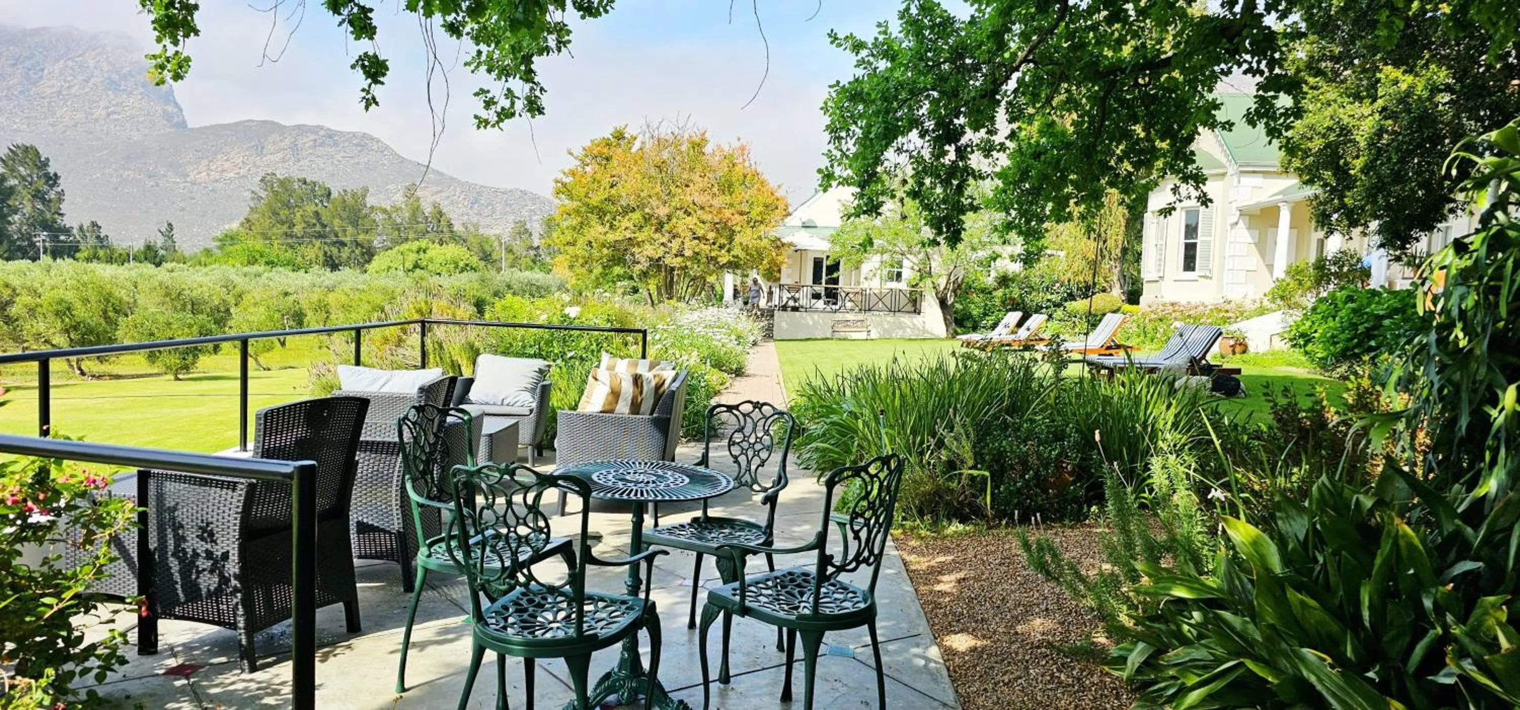 Property building in Montagu Vines Guesthouse