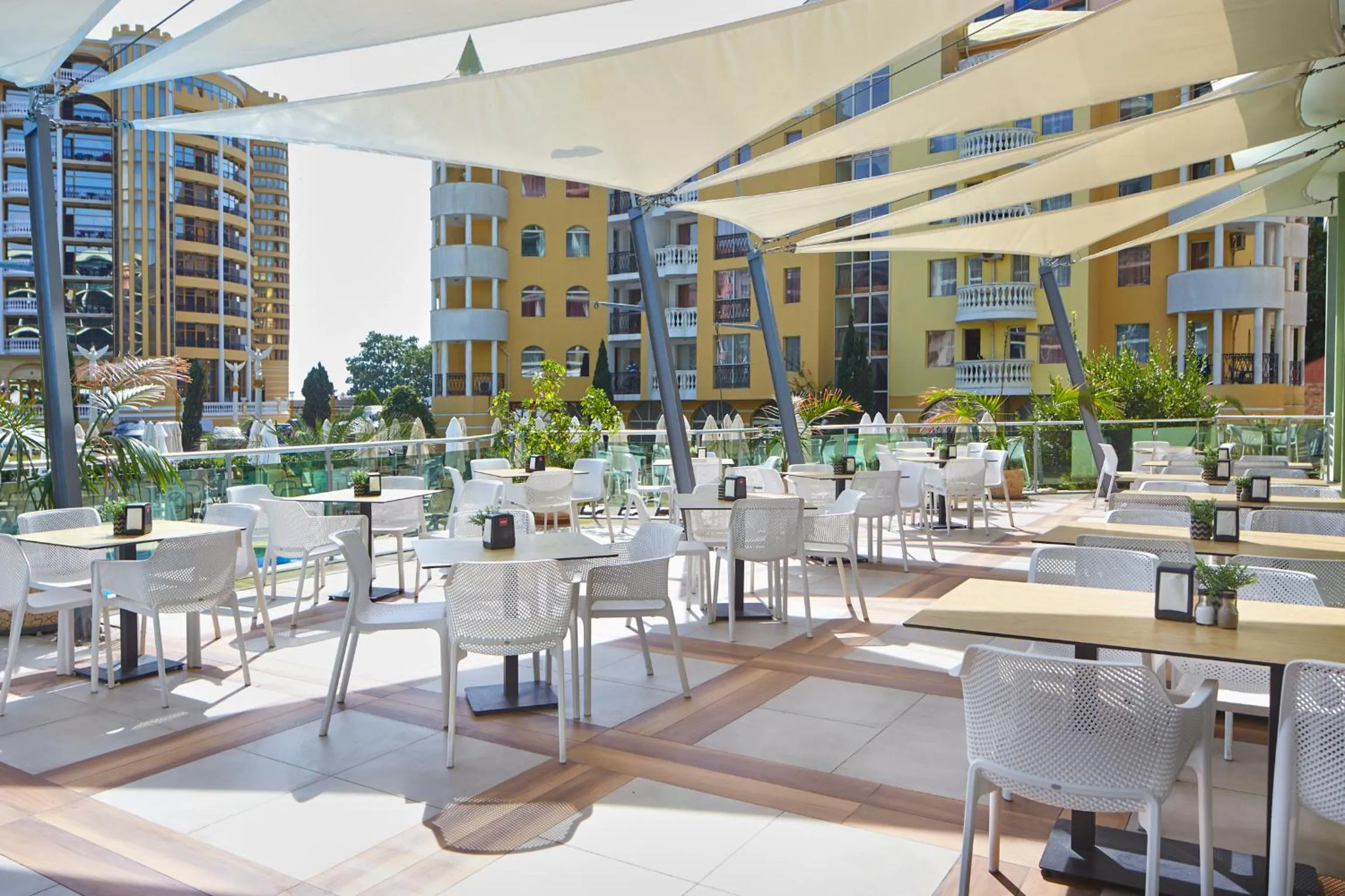 Restaurant/places to eat in Hotel Marvel All Inclusive - FULLY RENOVATED FREE Beach Access