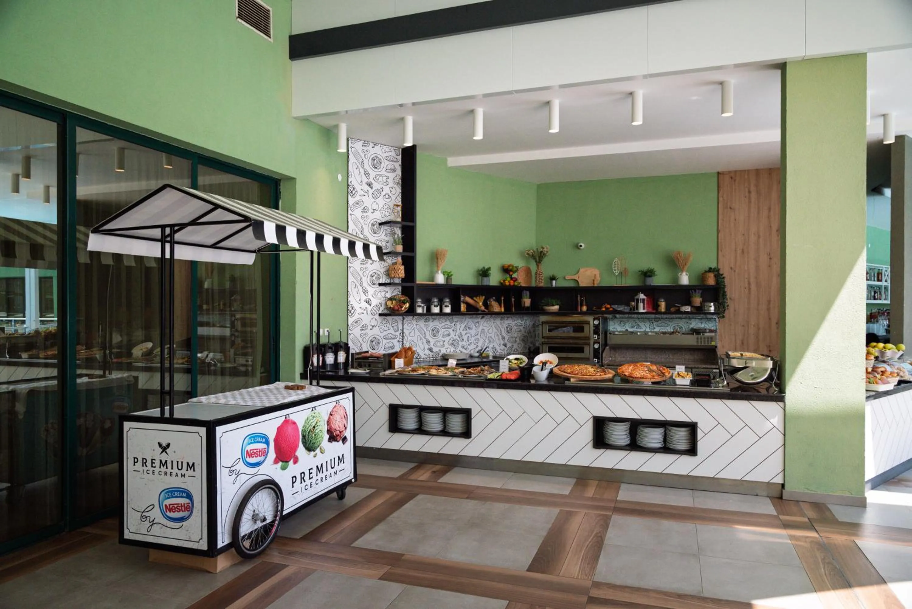 Restaurant/places to eat in Hotel Marvel All Inclusive - FULLY RENOVATED FREE Beach Access