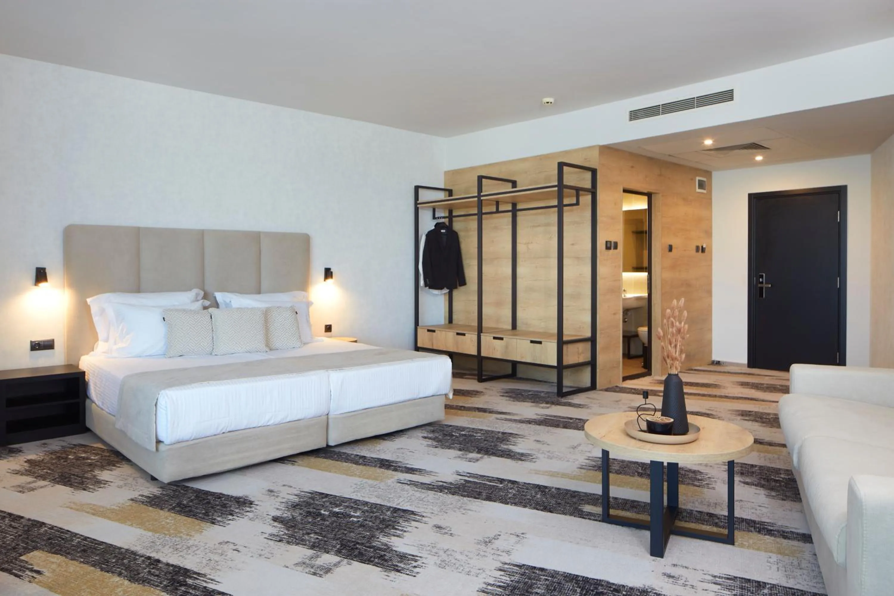 Bed in Hotel Marvel All Inclusive - FULLY RENOVATED FREE Beach Access