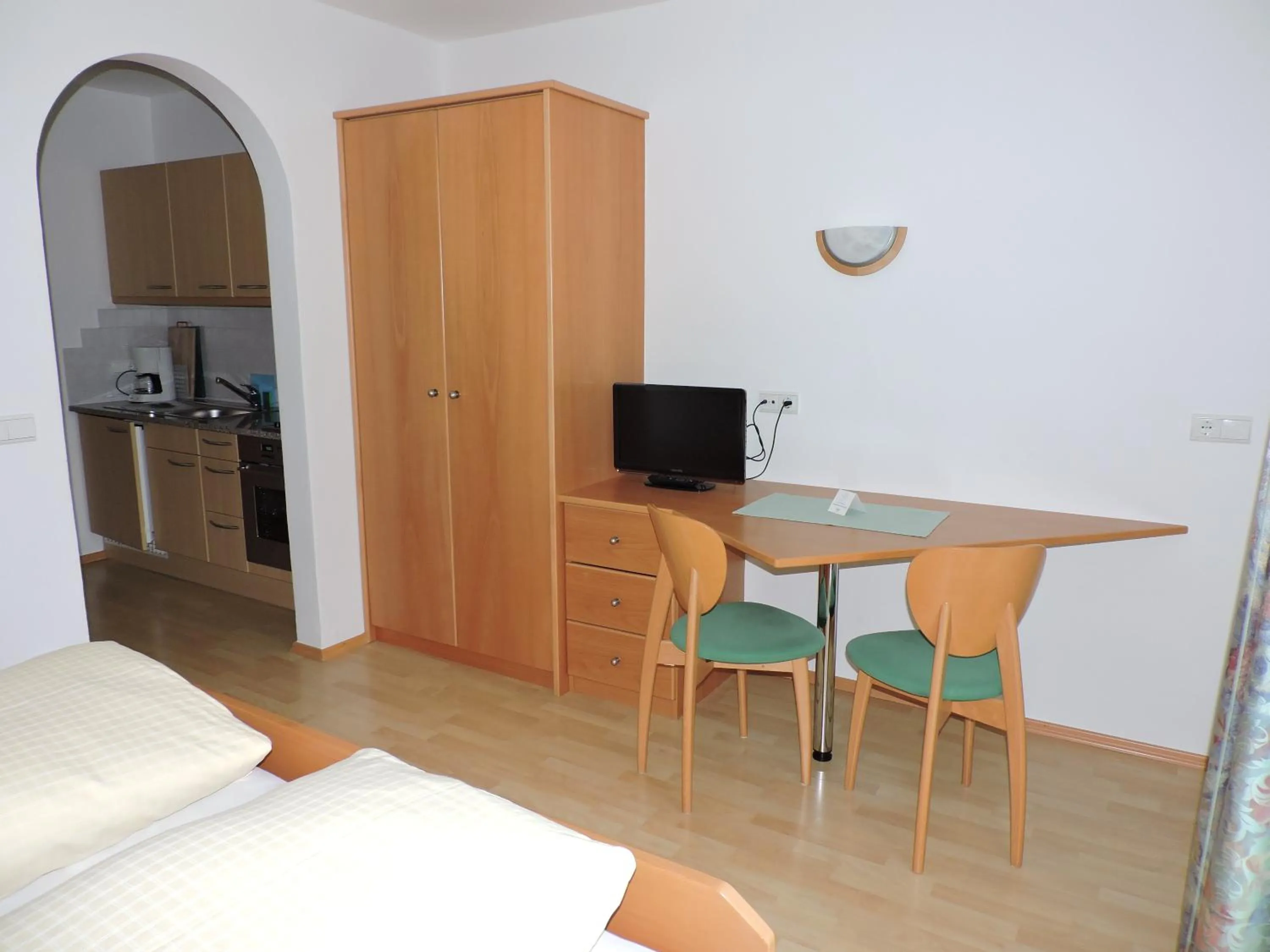 Photo of the whole room, Bed in Kühlerhof