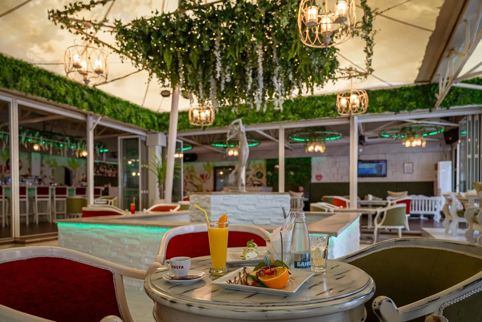 Restaurant/places to eat in Hotel Leipzig