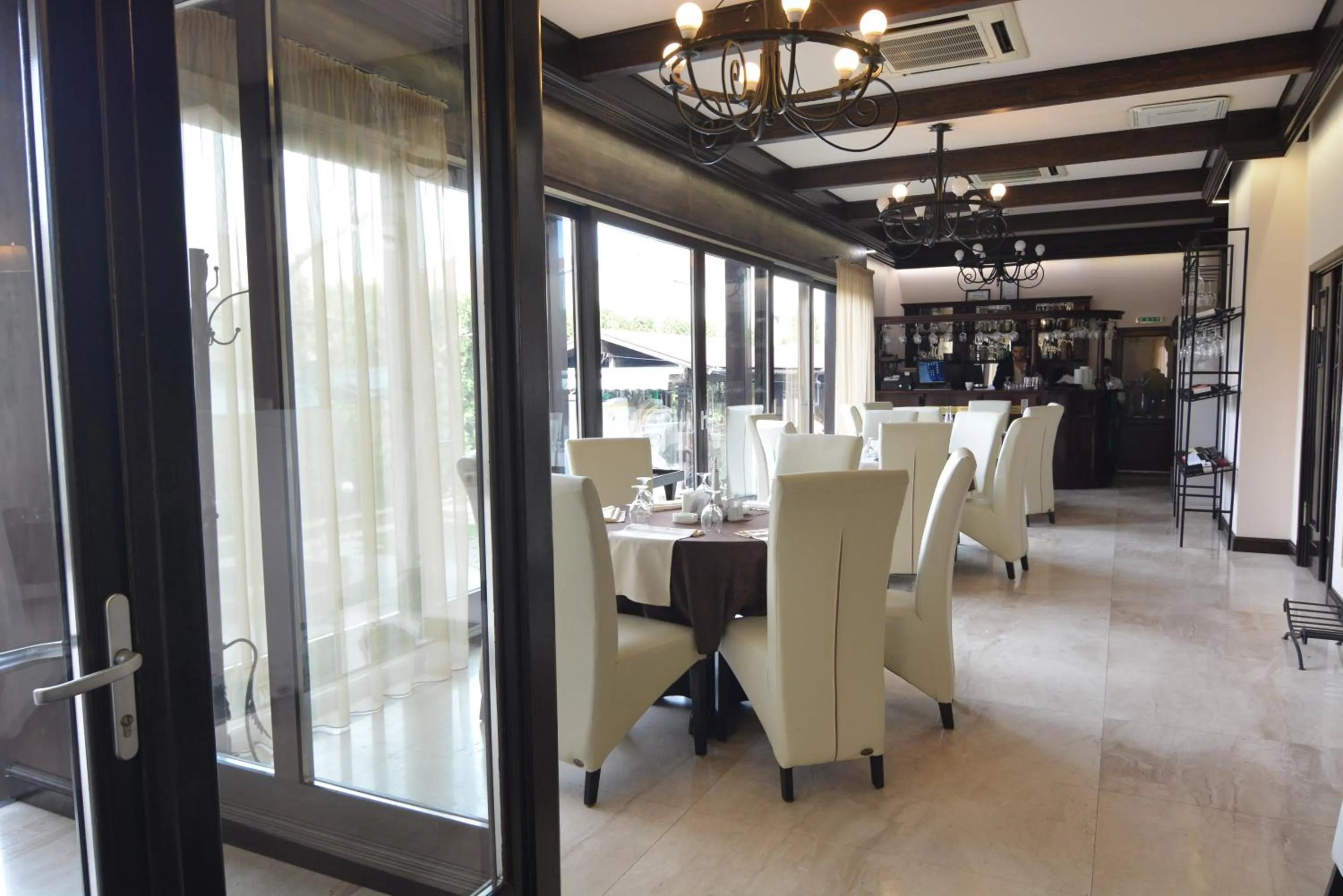 Lunch in Hotel Vila Class