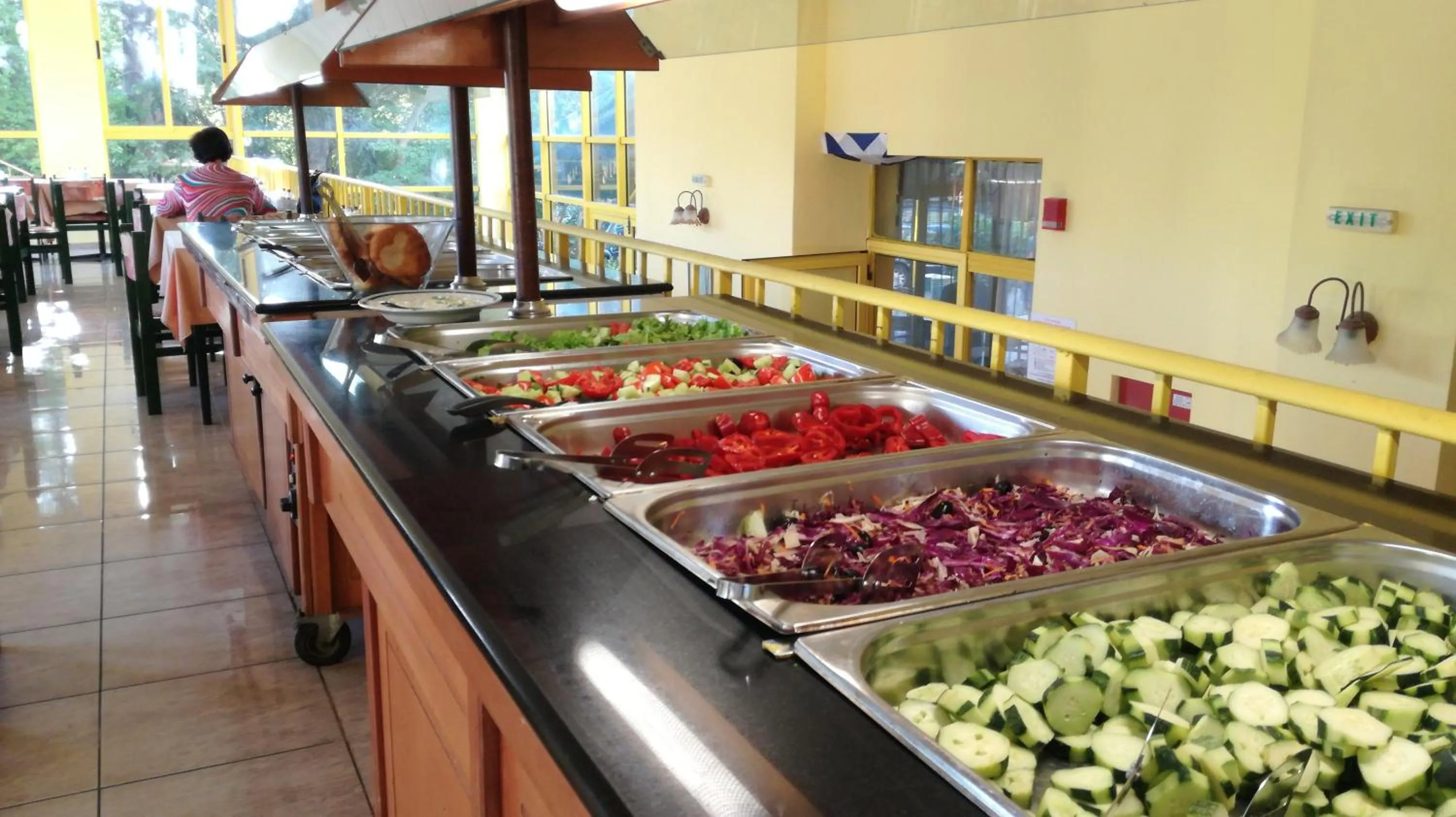 Food and drinks in Sunny Varshava Hotel