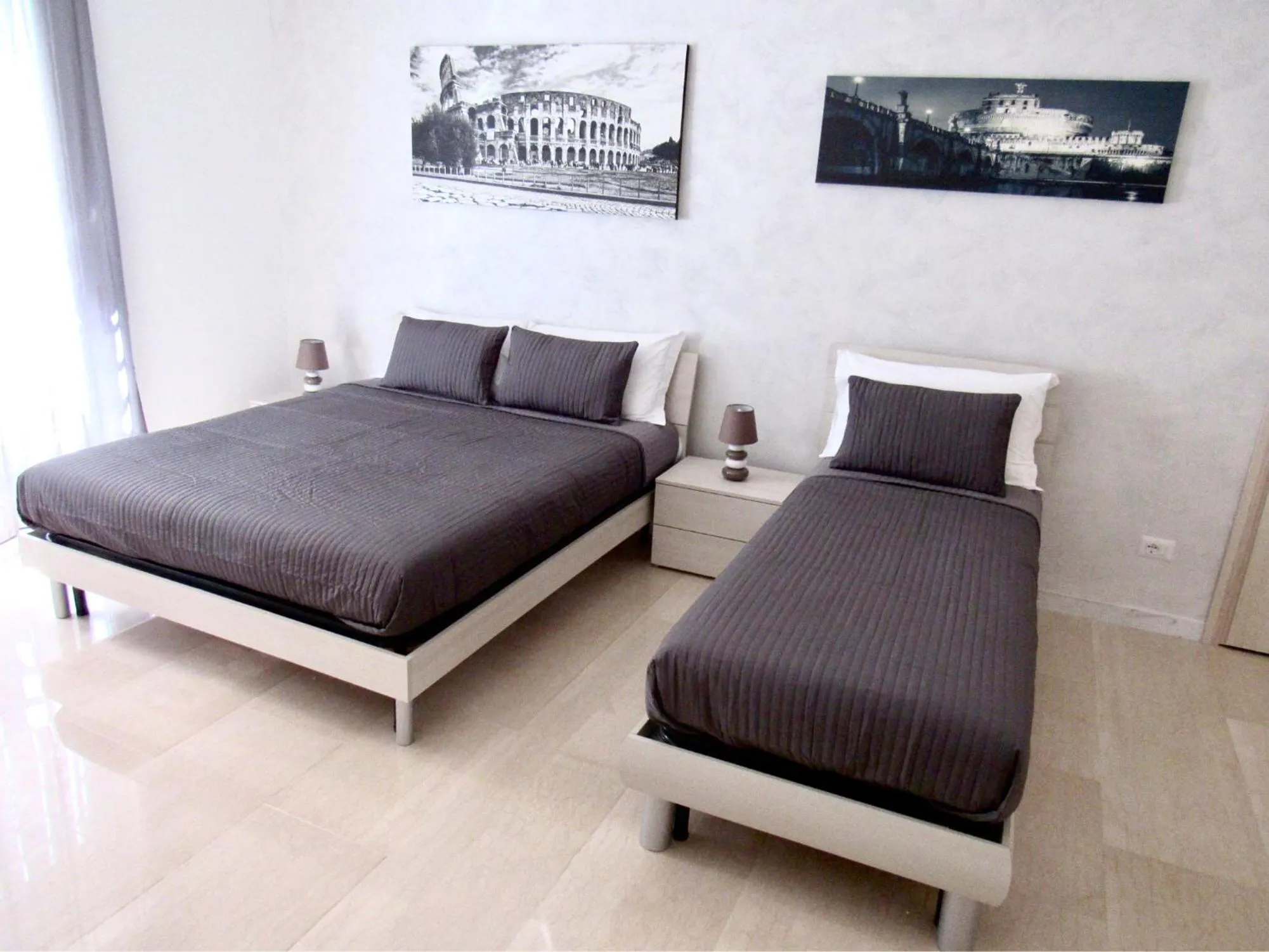 Bed in Roema Guest House