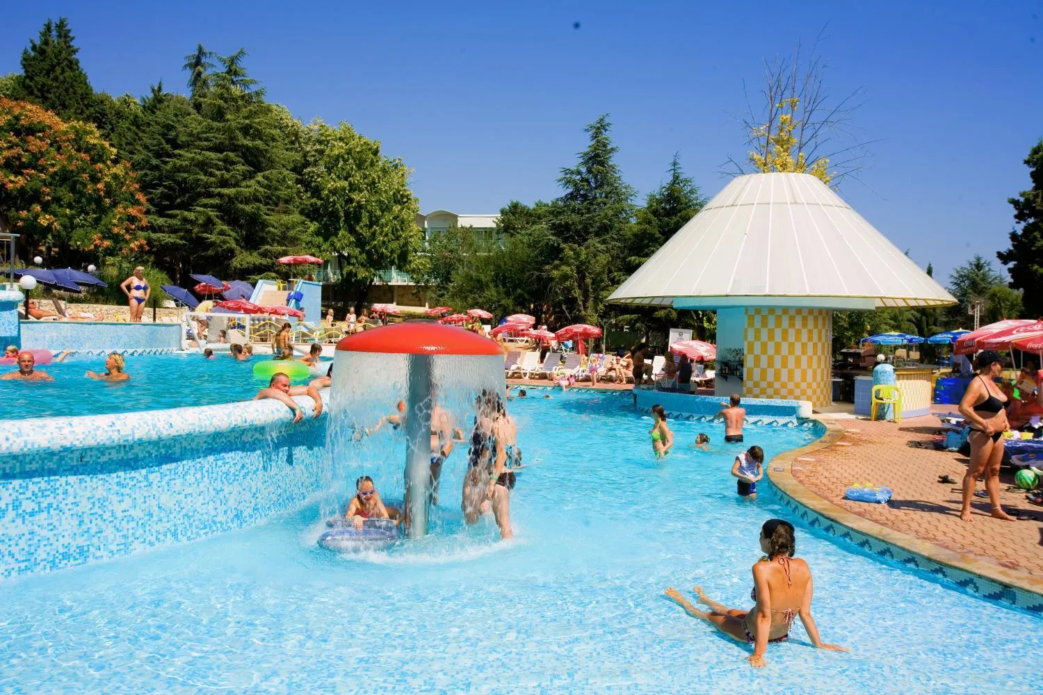 People in Hotel Orhidea