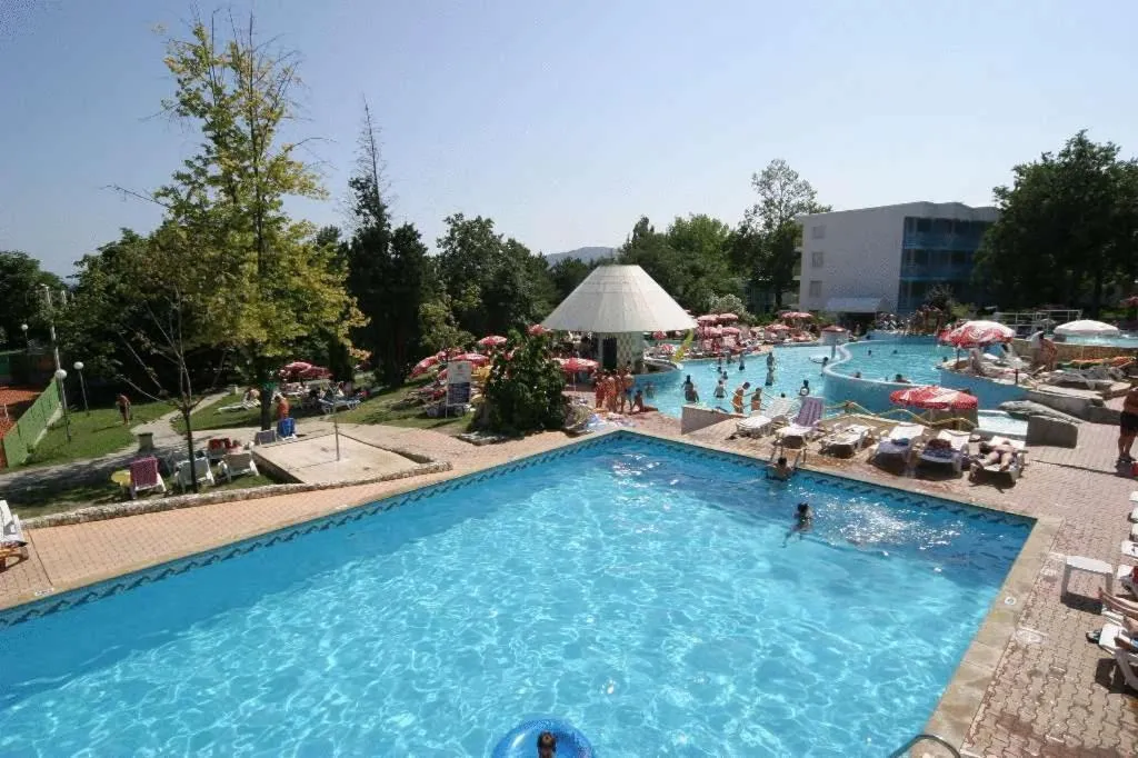 People in Hotel Orhidea