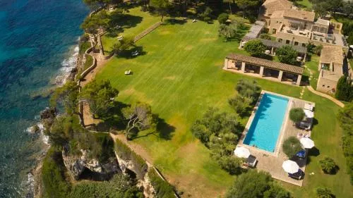 Can Simoneta - Adults Only