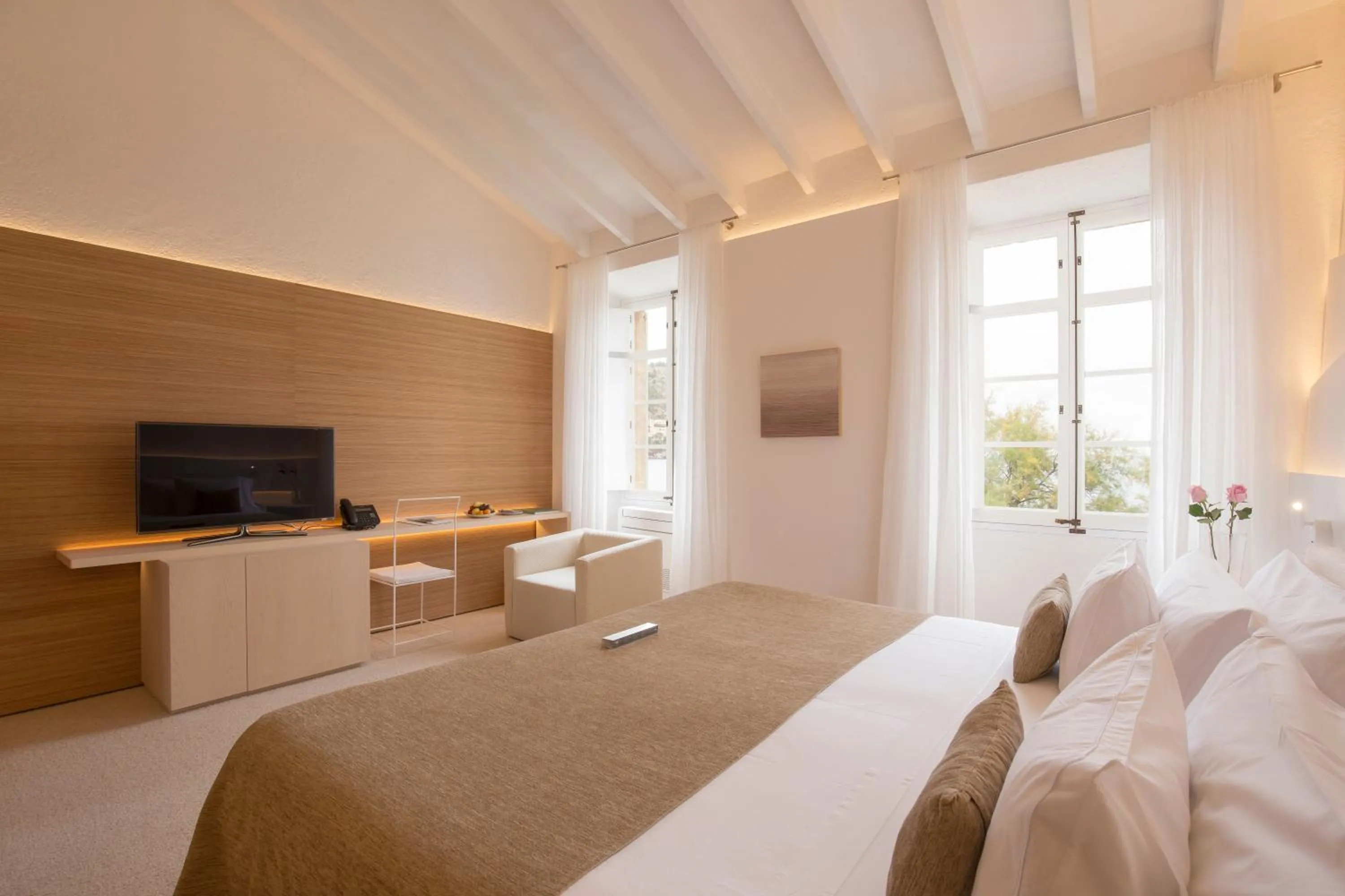 Photo of the whole room, Bed in Can Simoneta - Adults Only