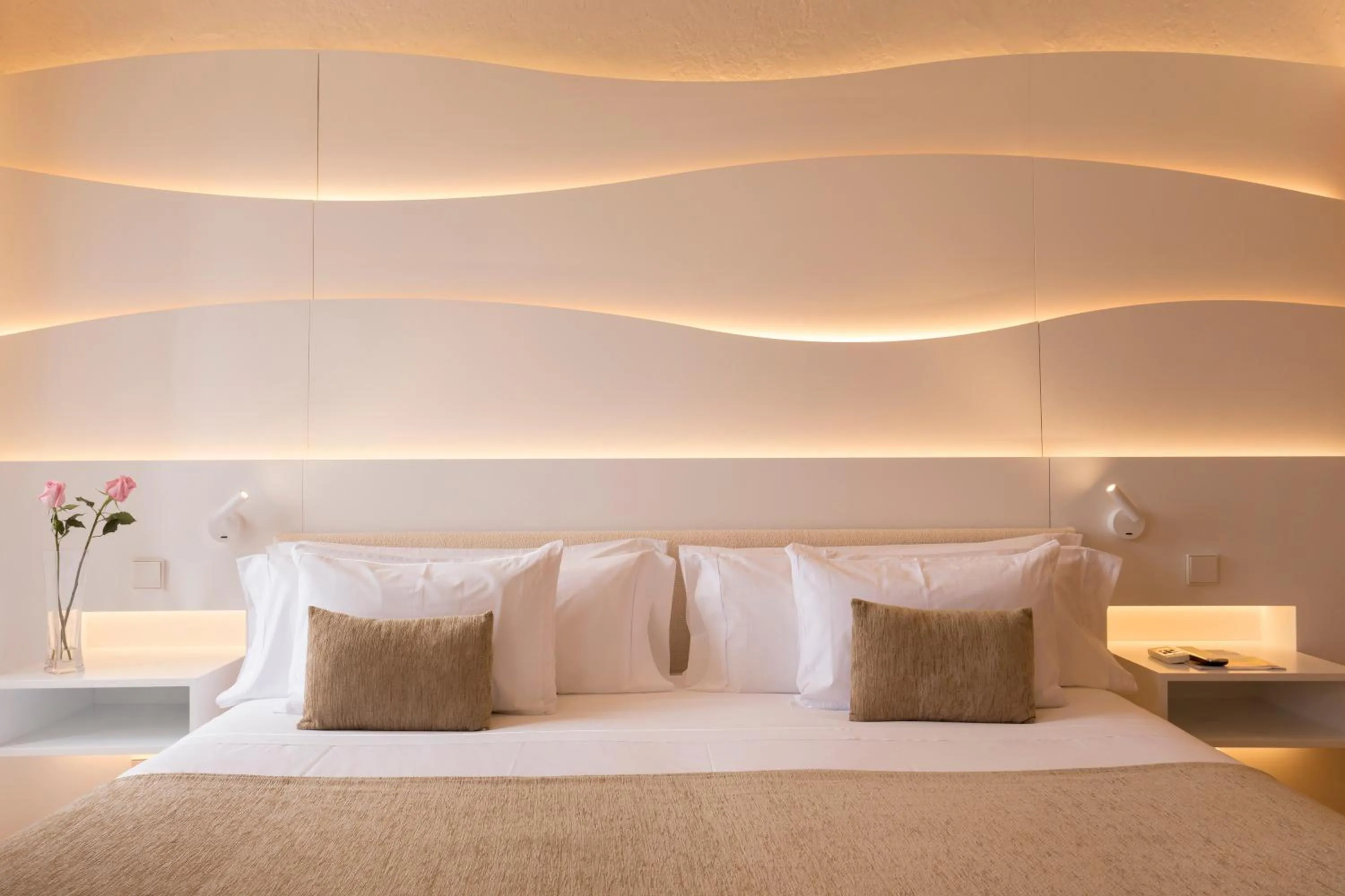 Photo of the whole room, Bed in Can Simoneta - Adults Only